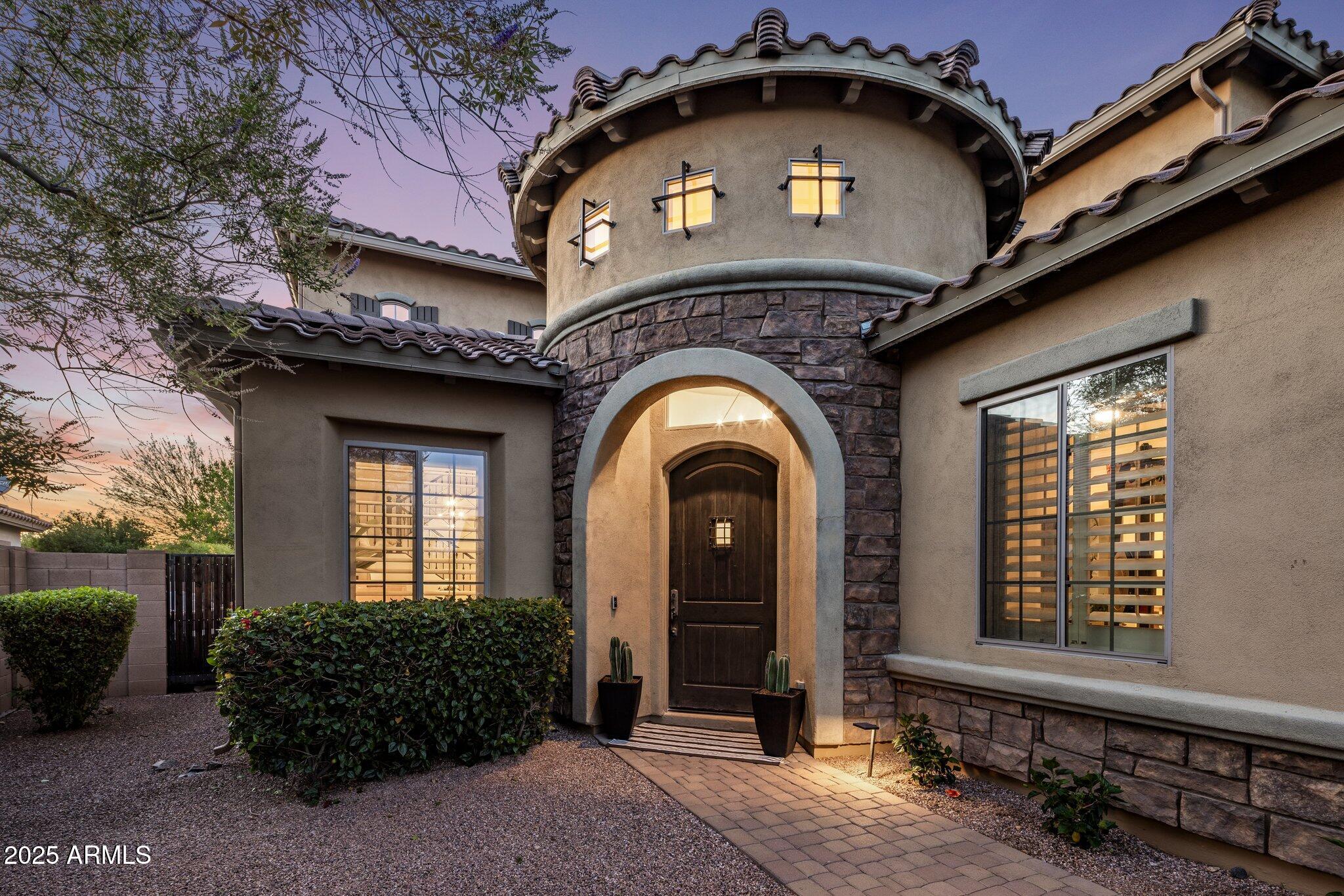 5434 E BARWICK Drive