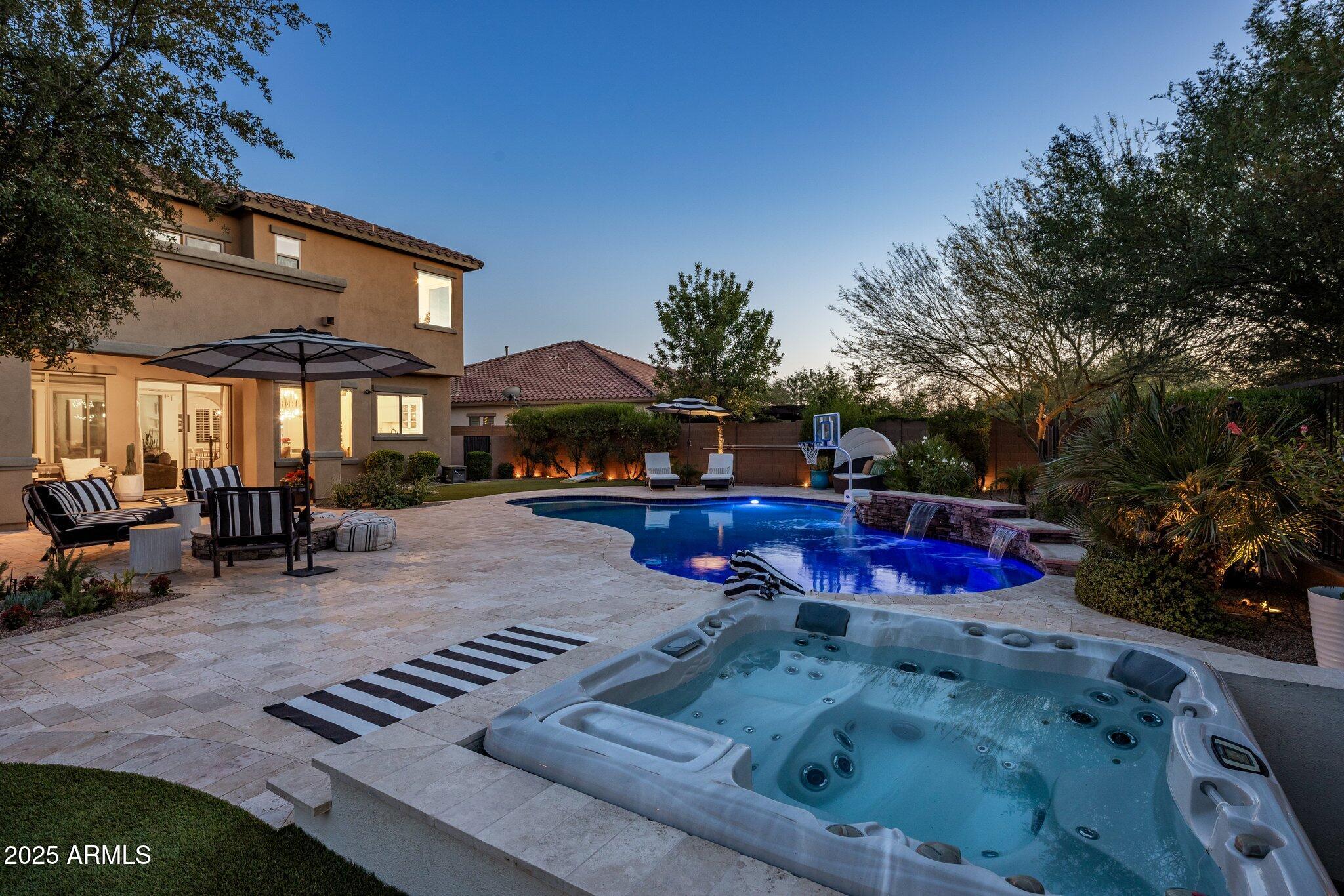 5434 E BARWICK Drive