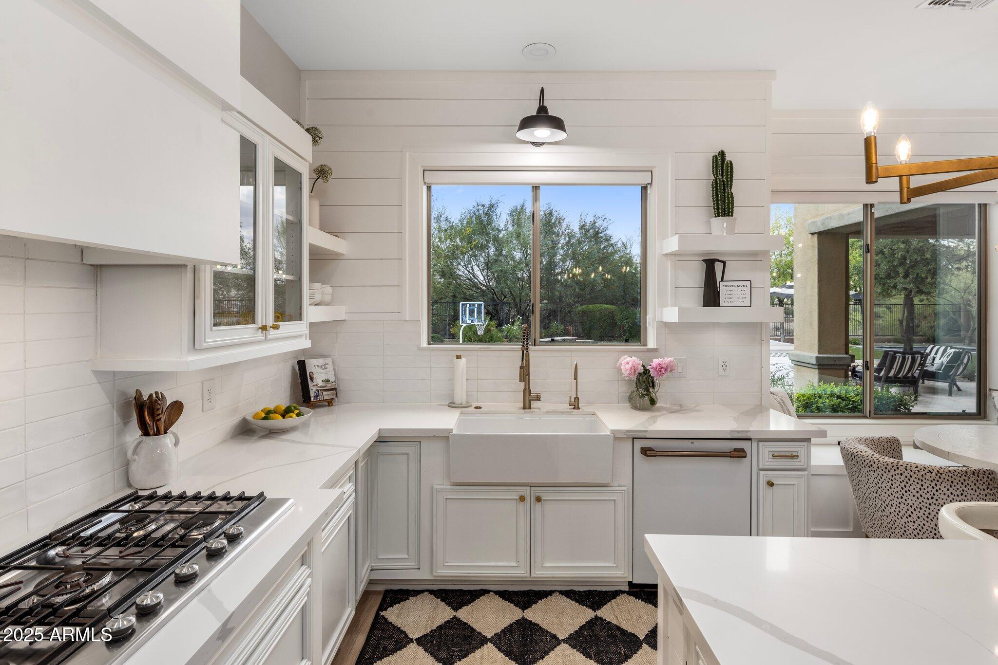 5434 E BARWICK Drive