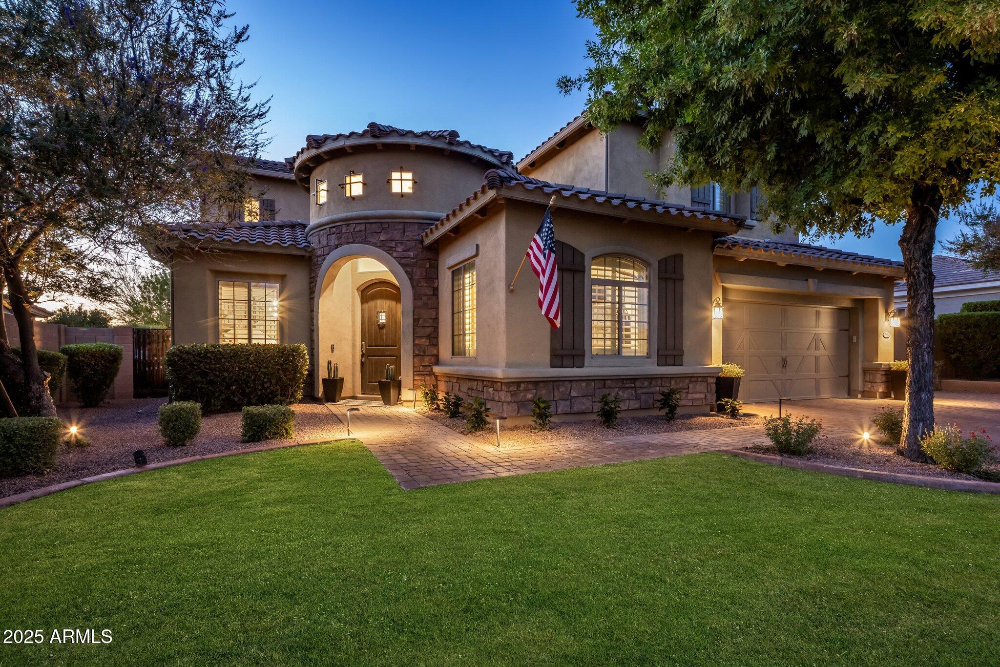 5434 E BARWICK Drive