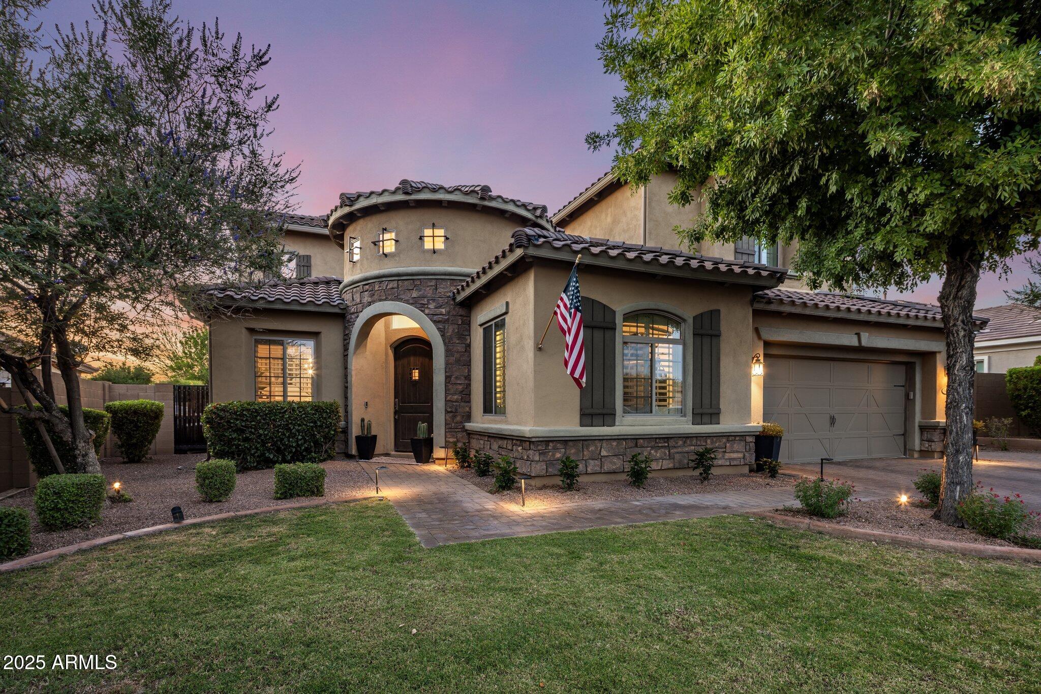 5434 E BARWICK Drive