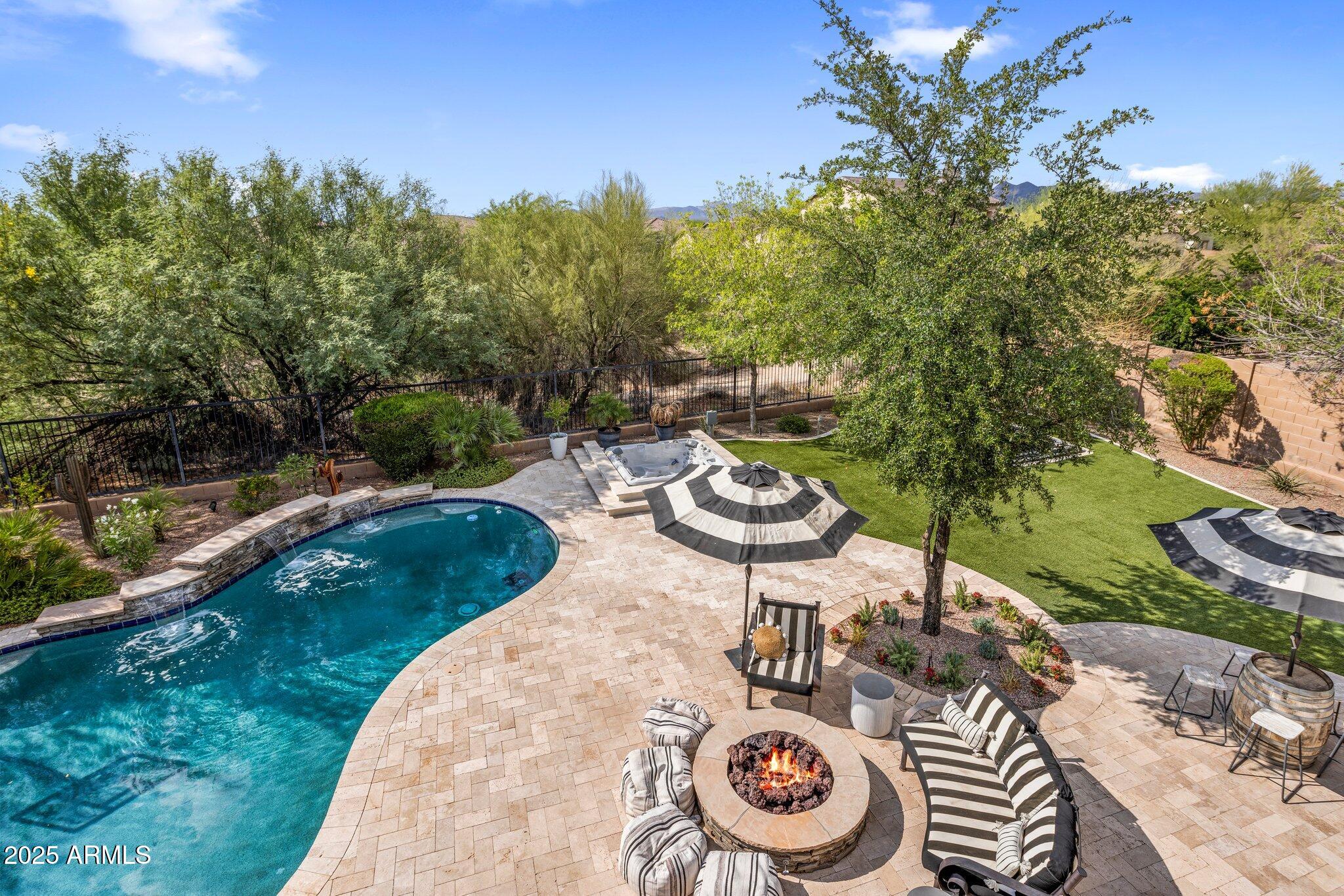 5434 E BARWICK Drive