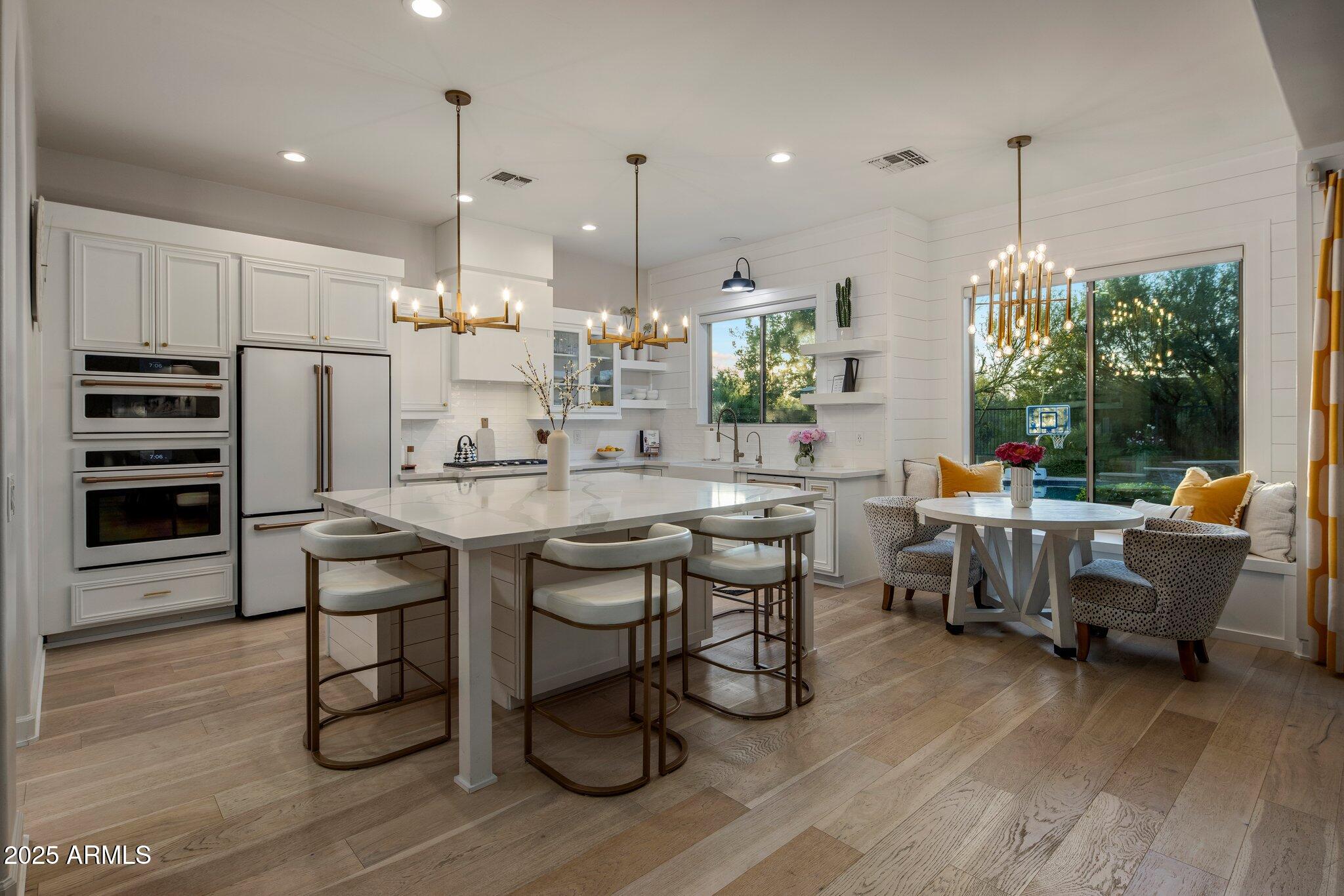 5434 E BARWICK Drive