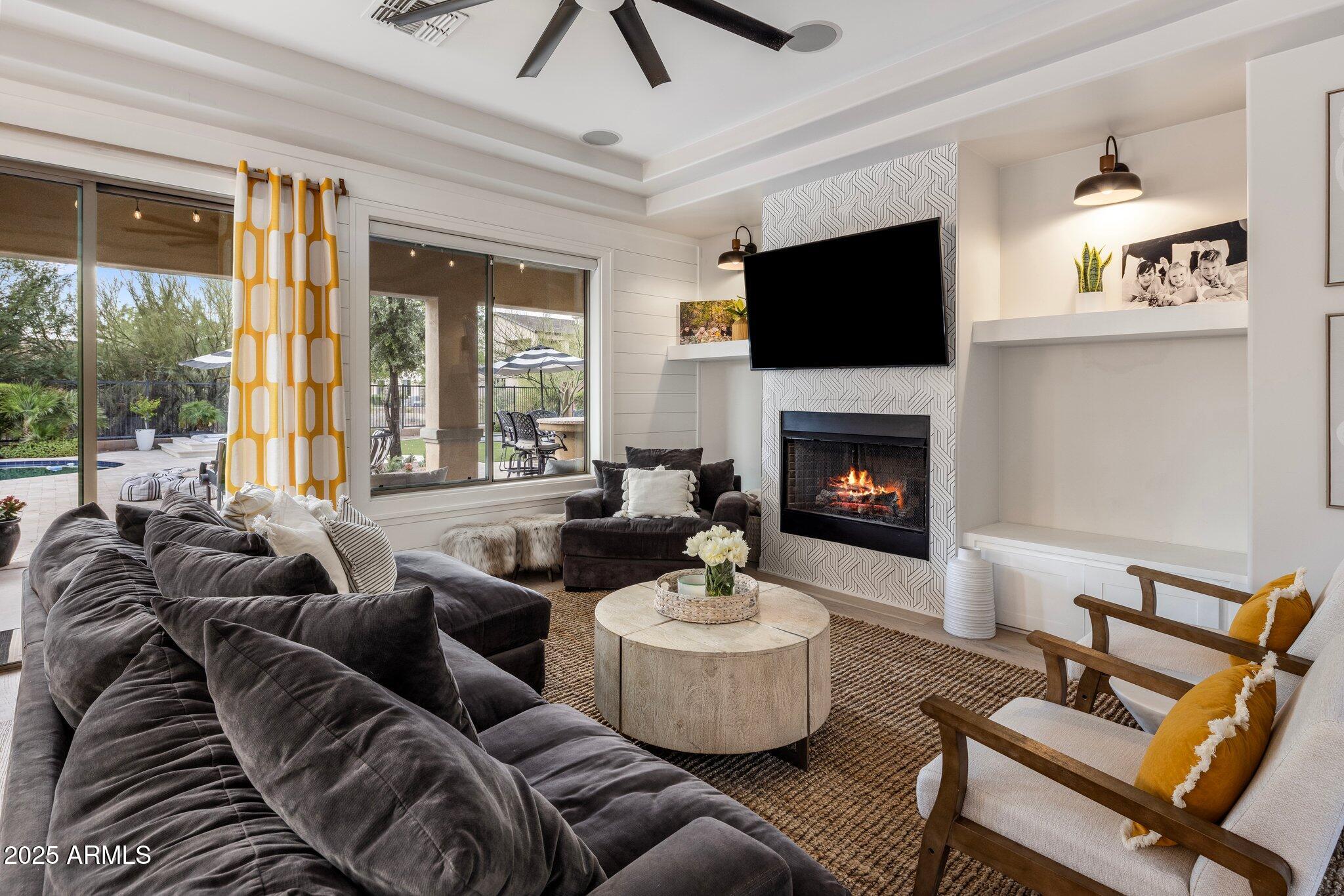 5434 E BARWICK Drive