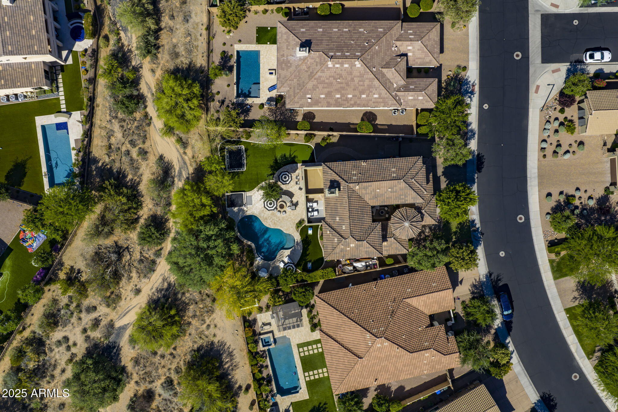 5434 E BARWICK Drive