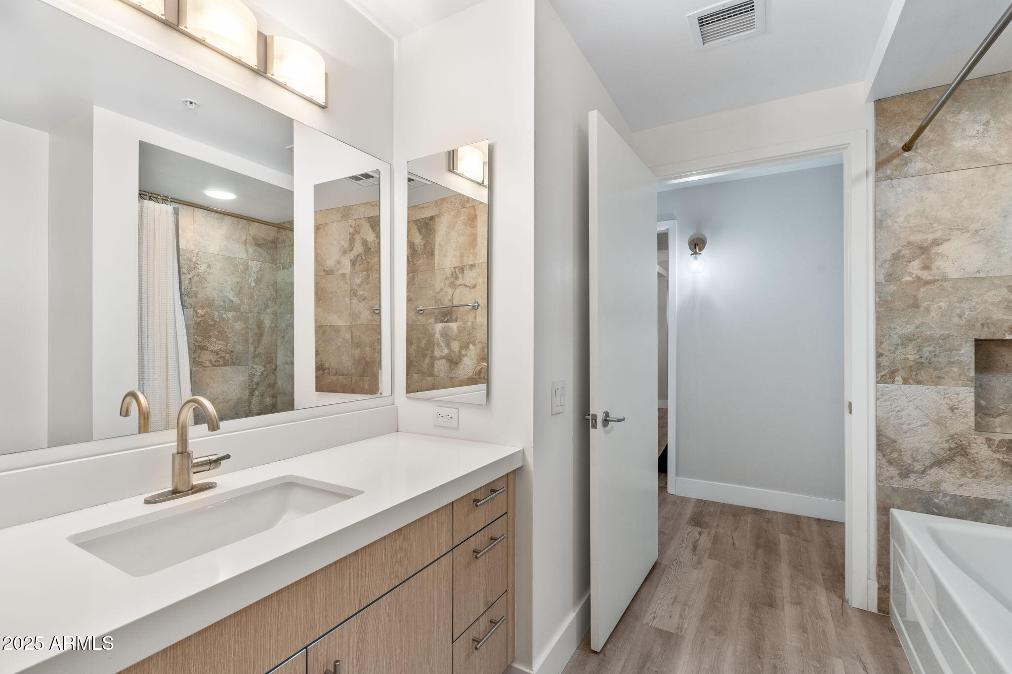 7117 E Rancho Vista Drive, 3010