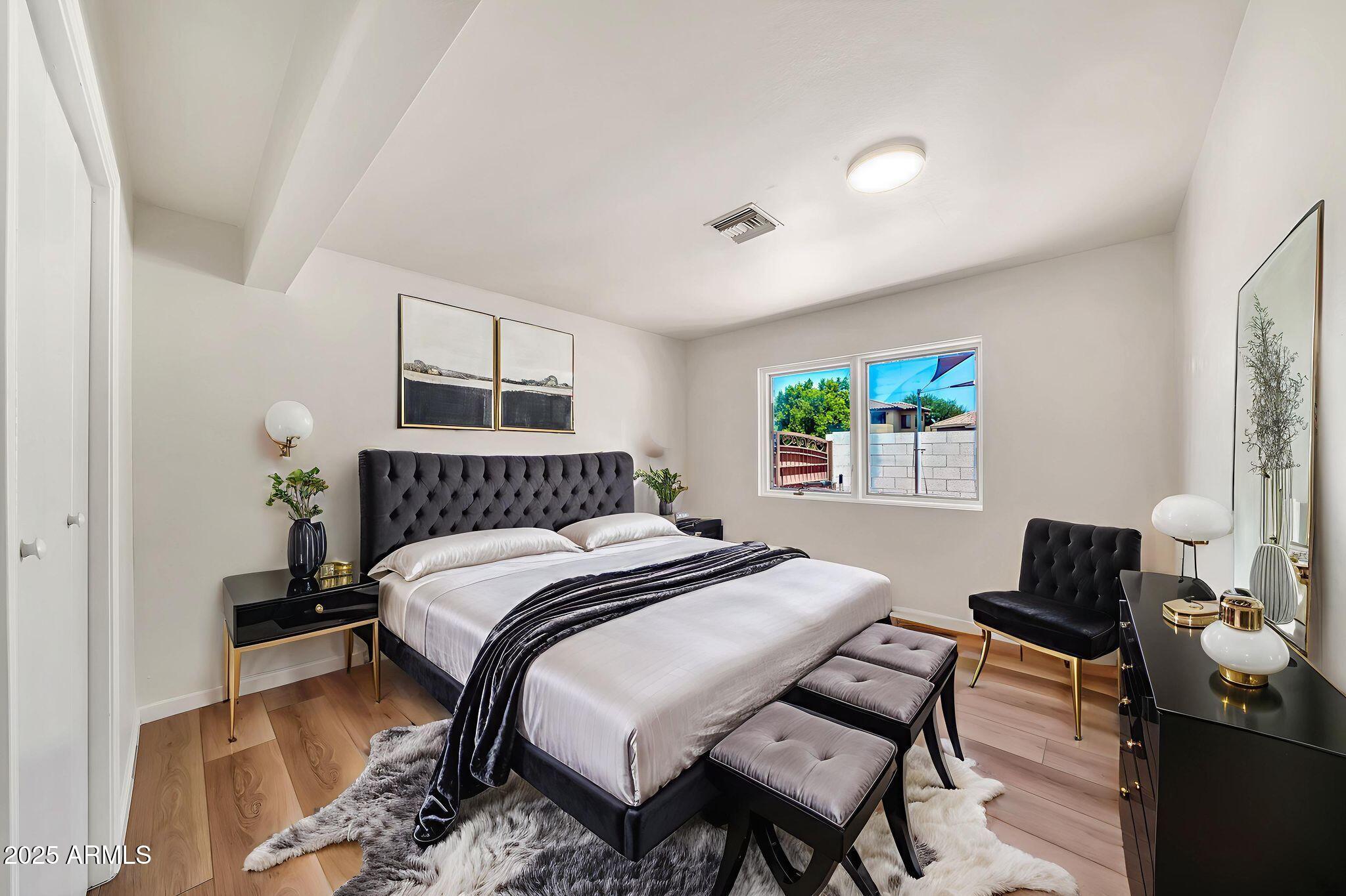 4601 E CAROLINA Drive