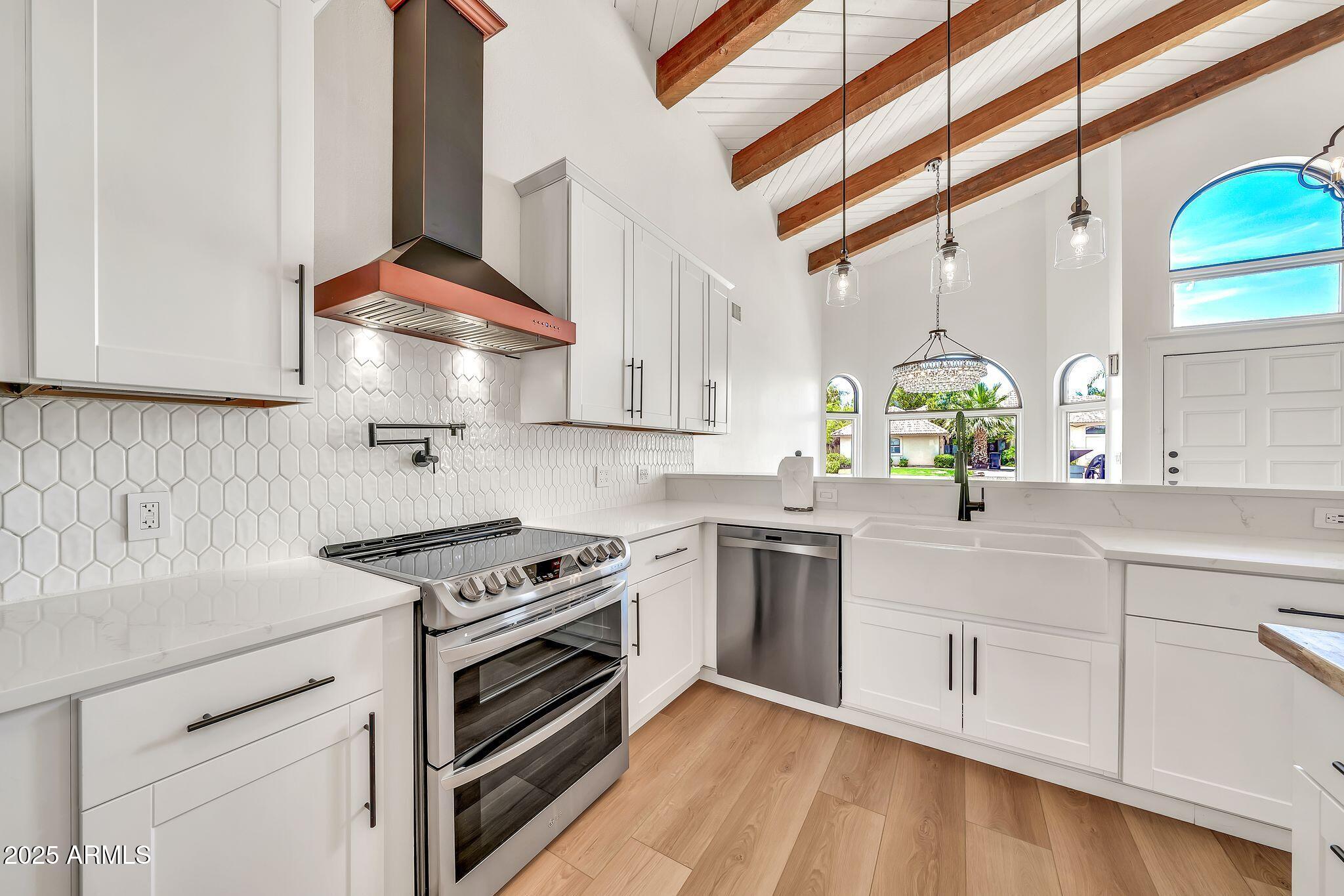 4601 E CAROLINA Drive