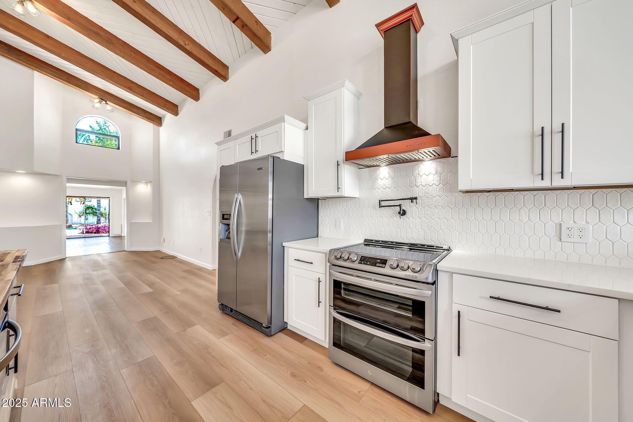 4601 E CAROLINA Drive