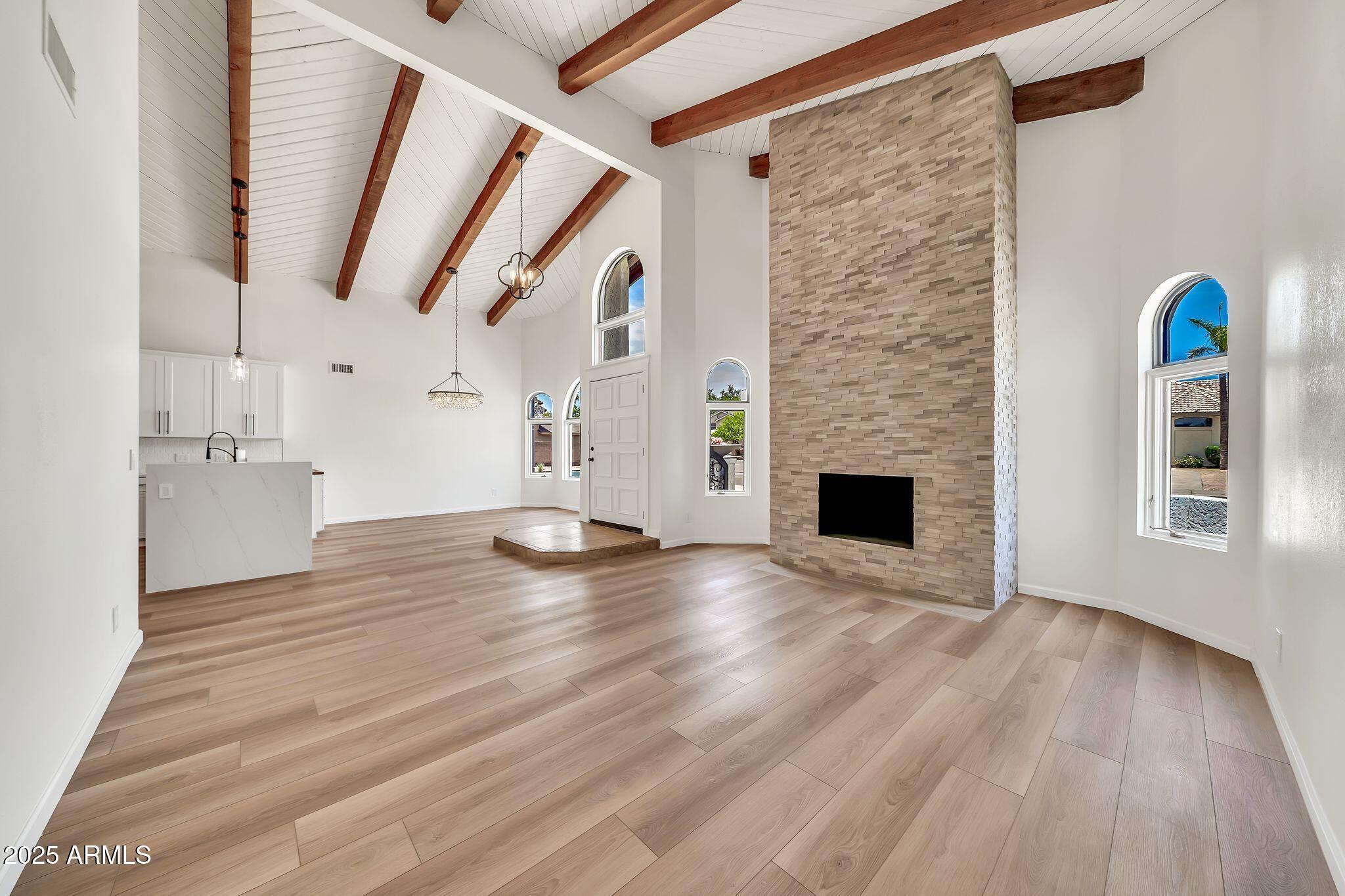 4601 E CAROLINA Drive