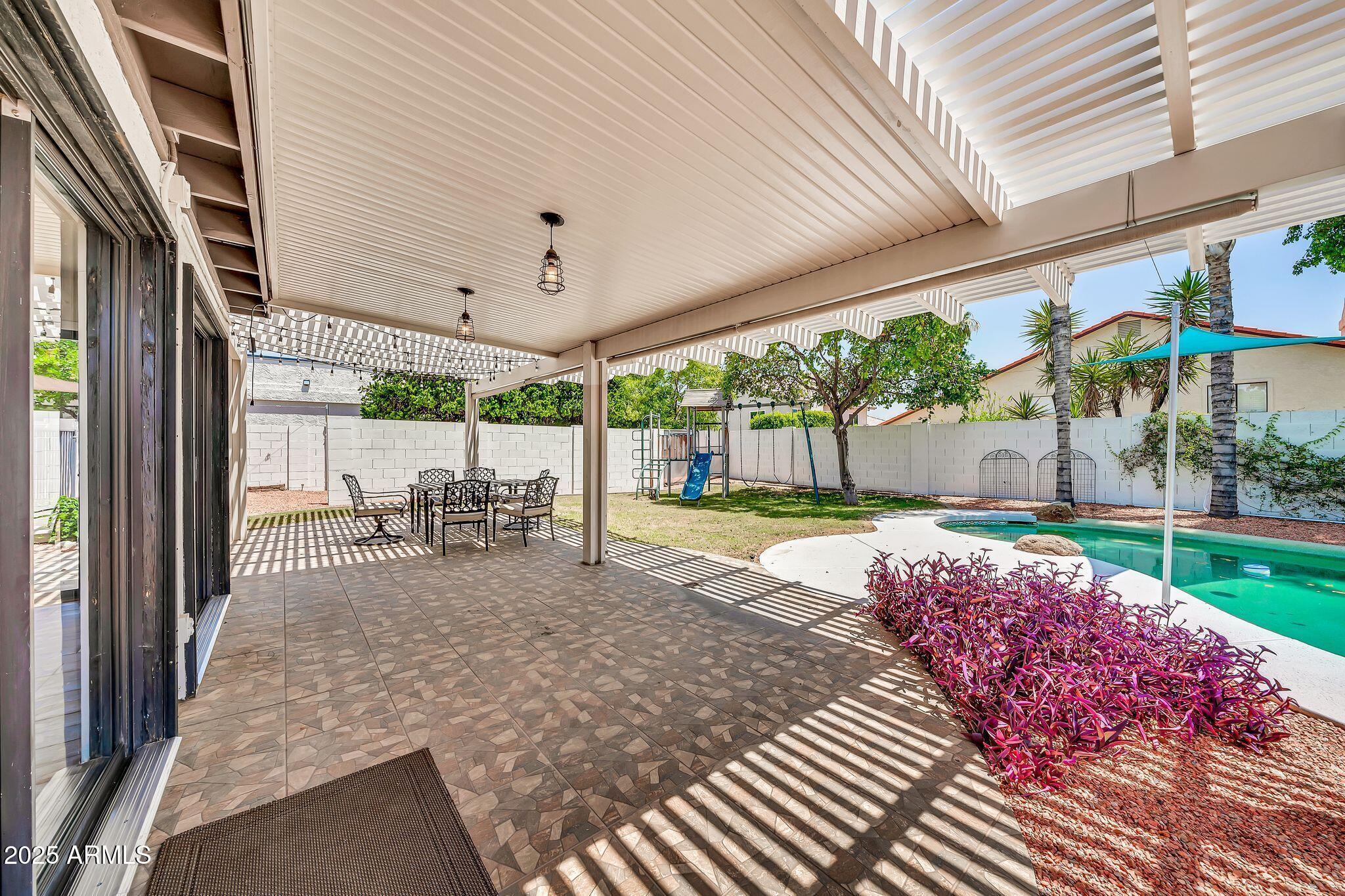 4601 E CAROLINA Drive