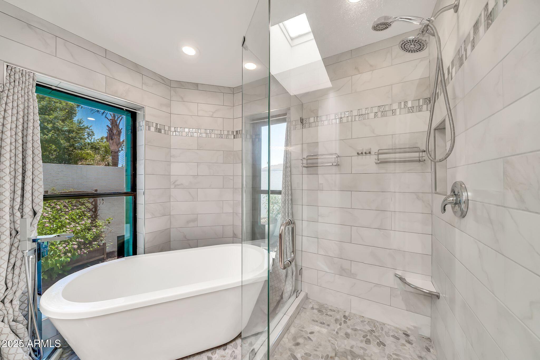 4601 E CAROLINA Drive