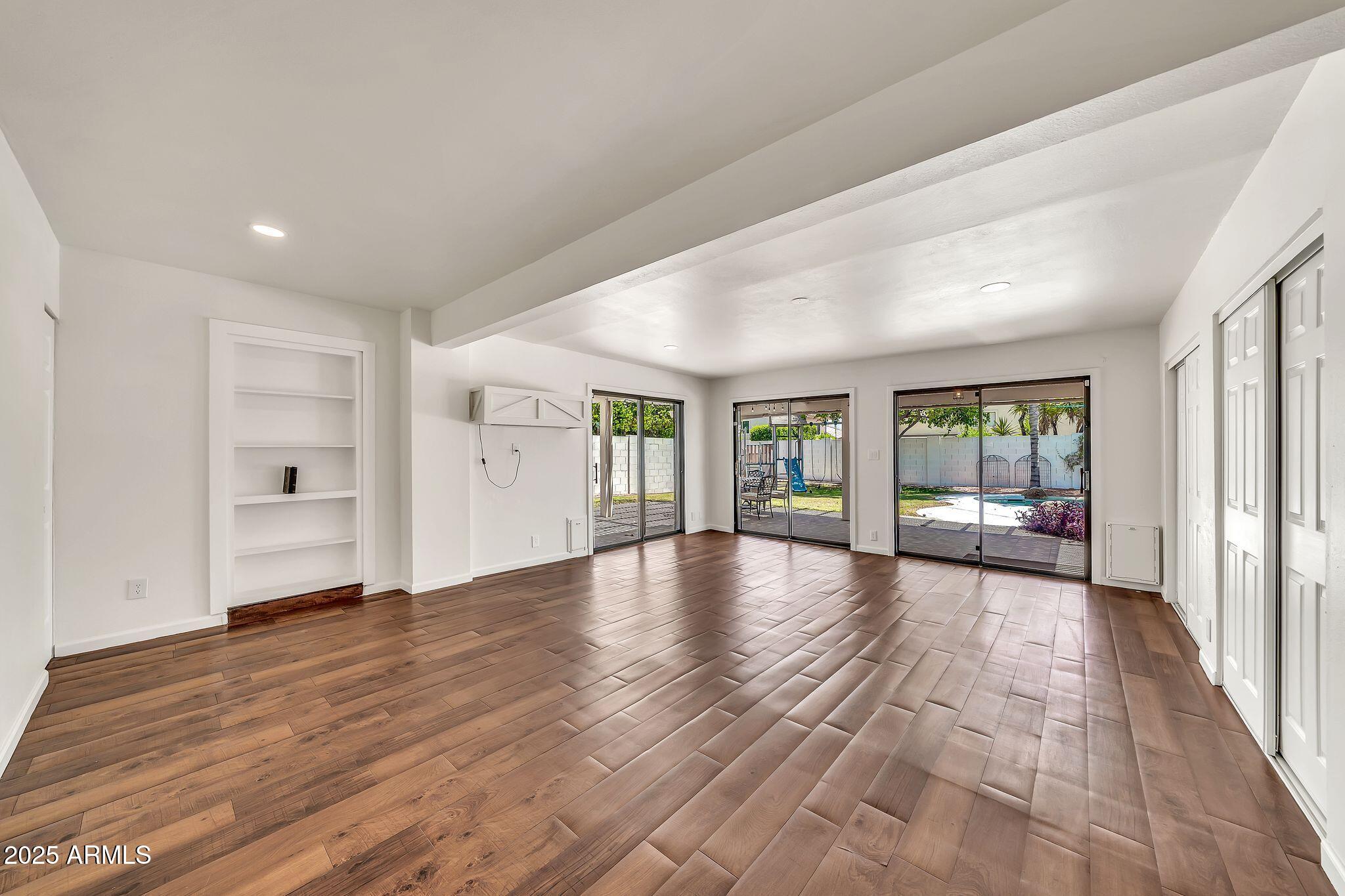 4601 E CAROLINA Drive