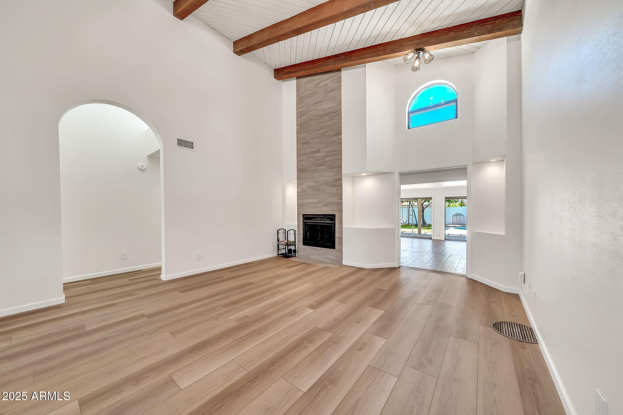 4601 E CAROLINA Drive