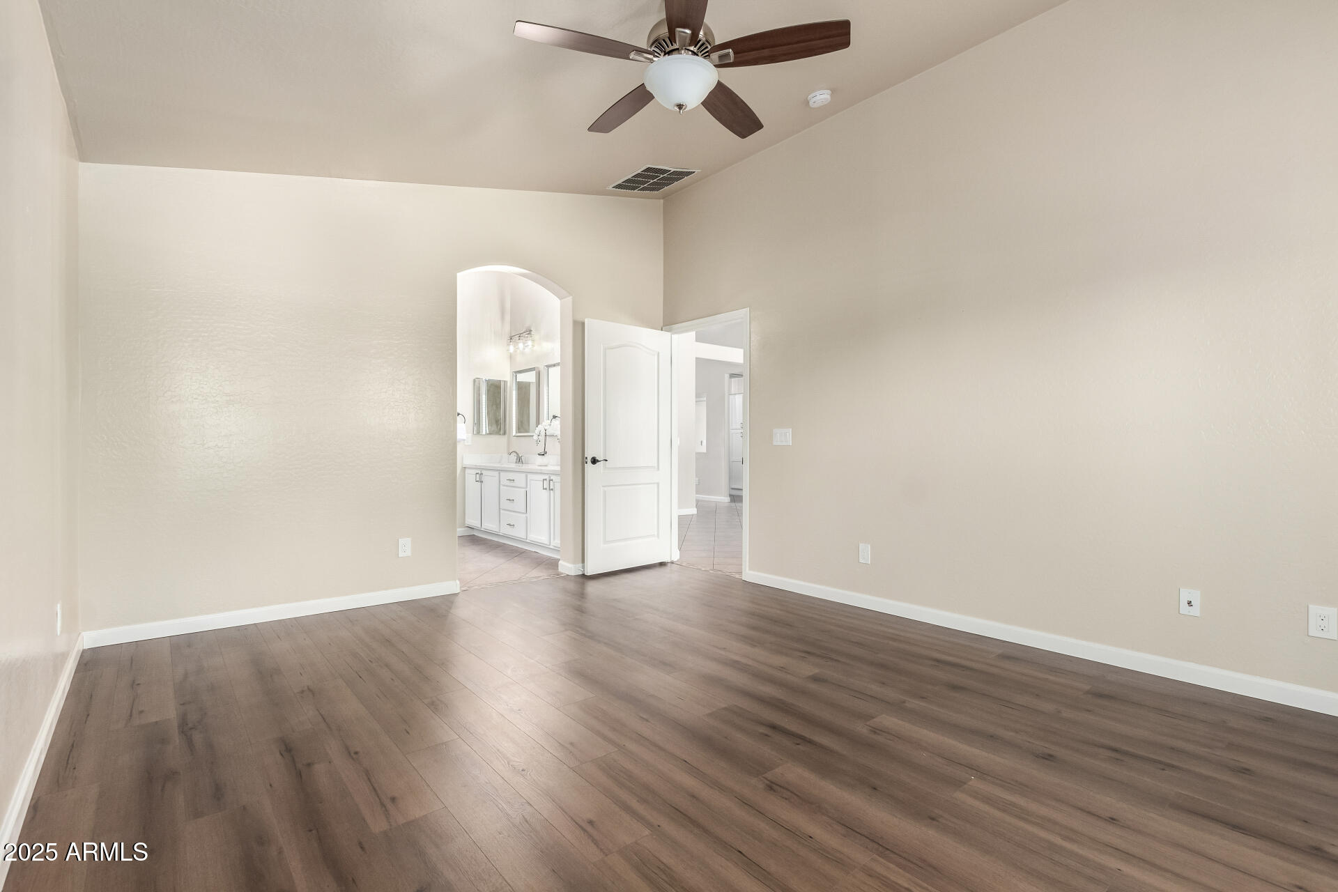 17649 N VERA CRUZ Avenue