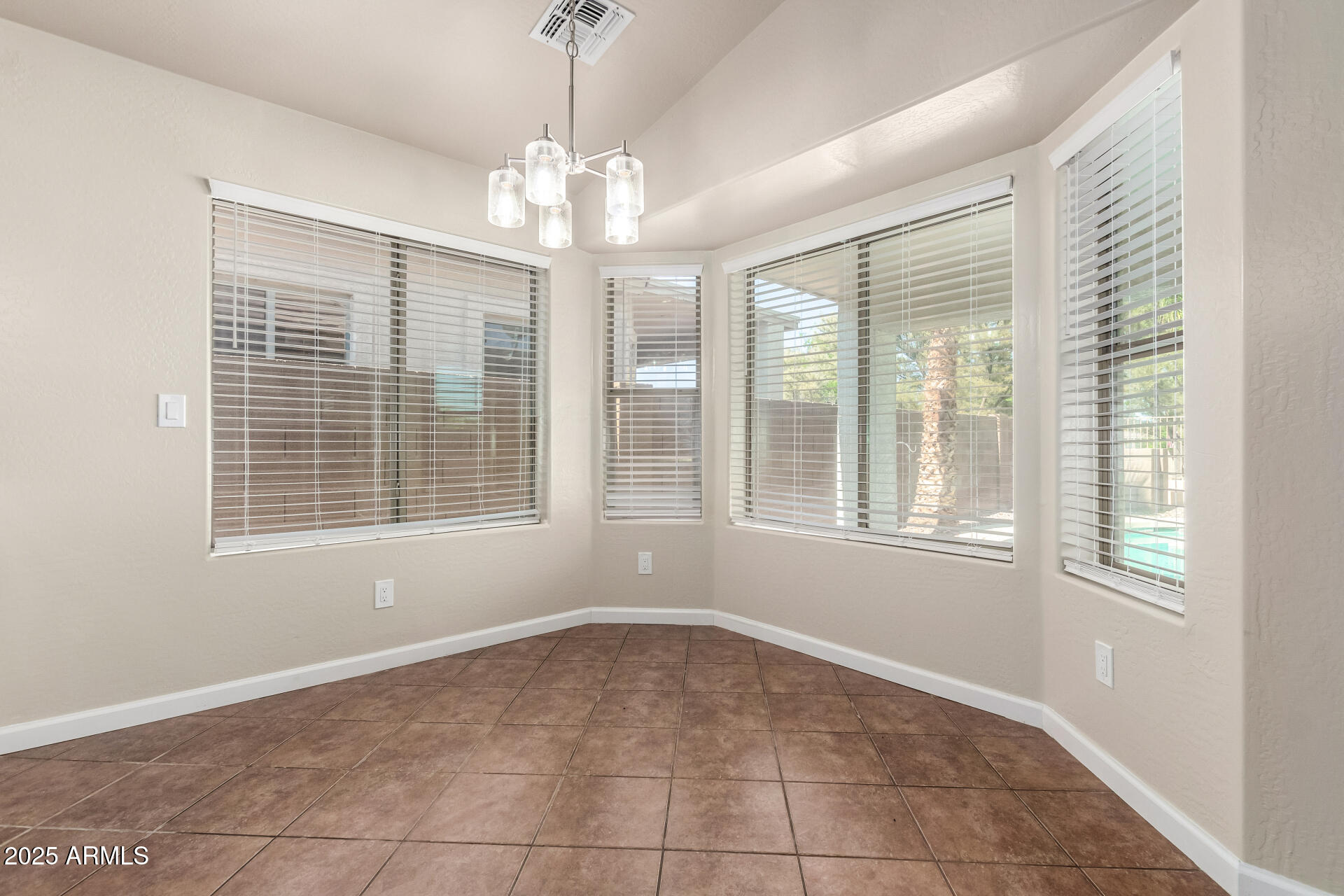 17649 N VERA CRUZ Avenue