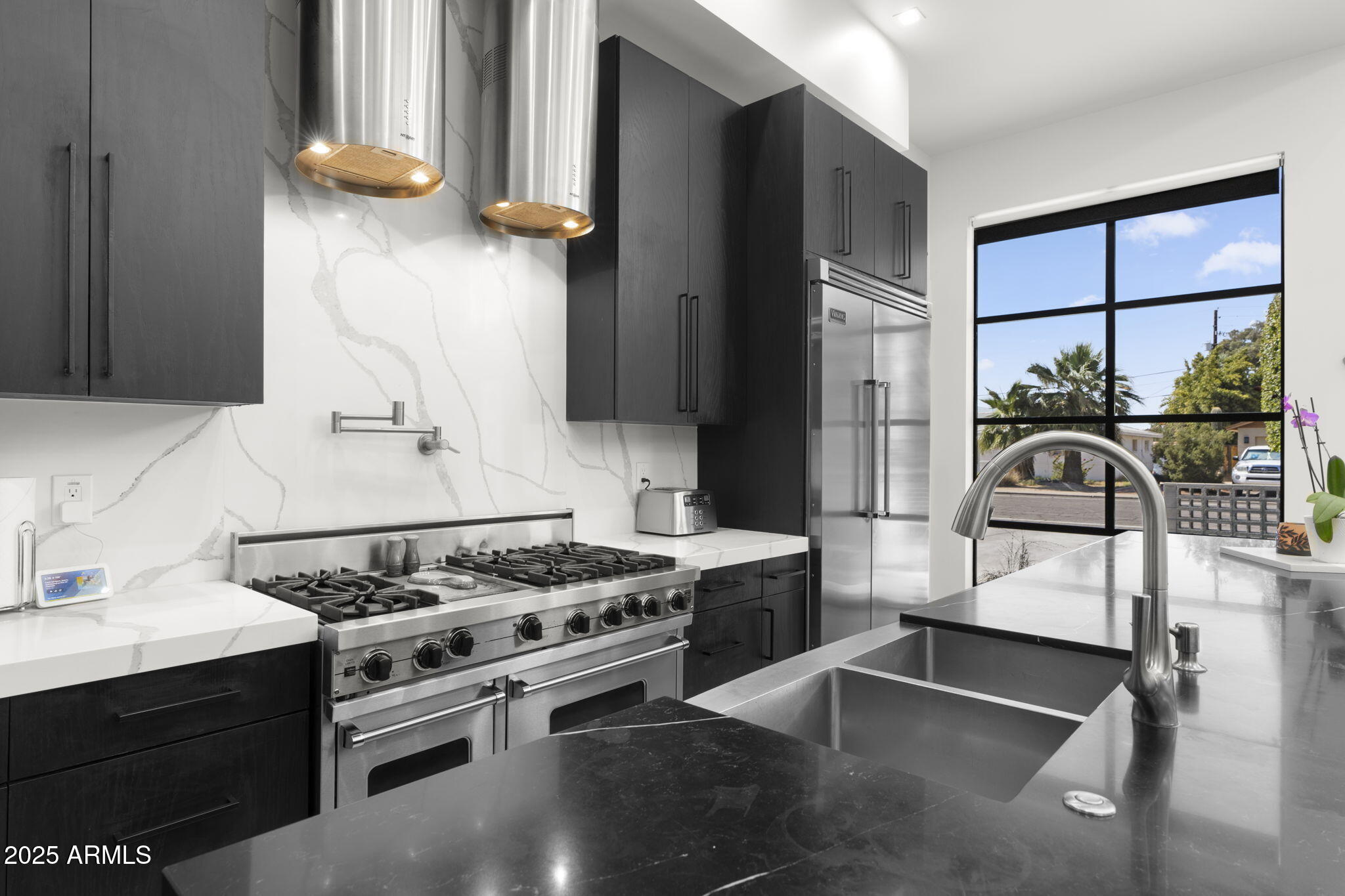 1807 E CAMPBELL Avenue