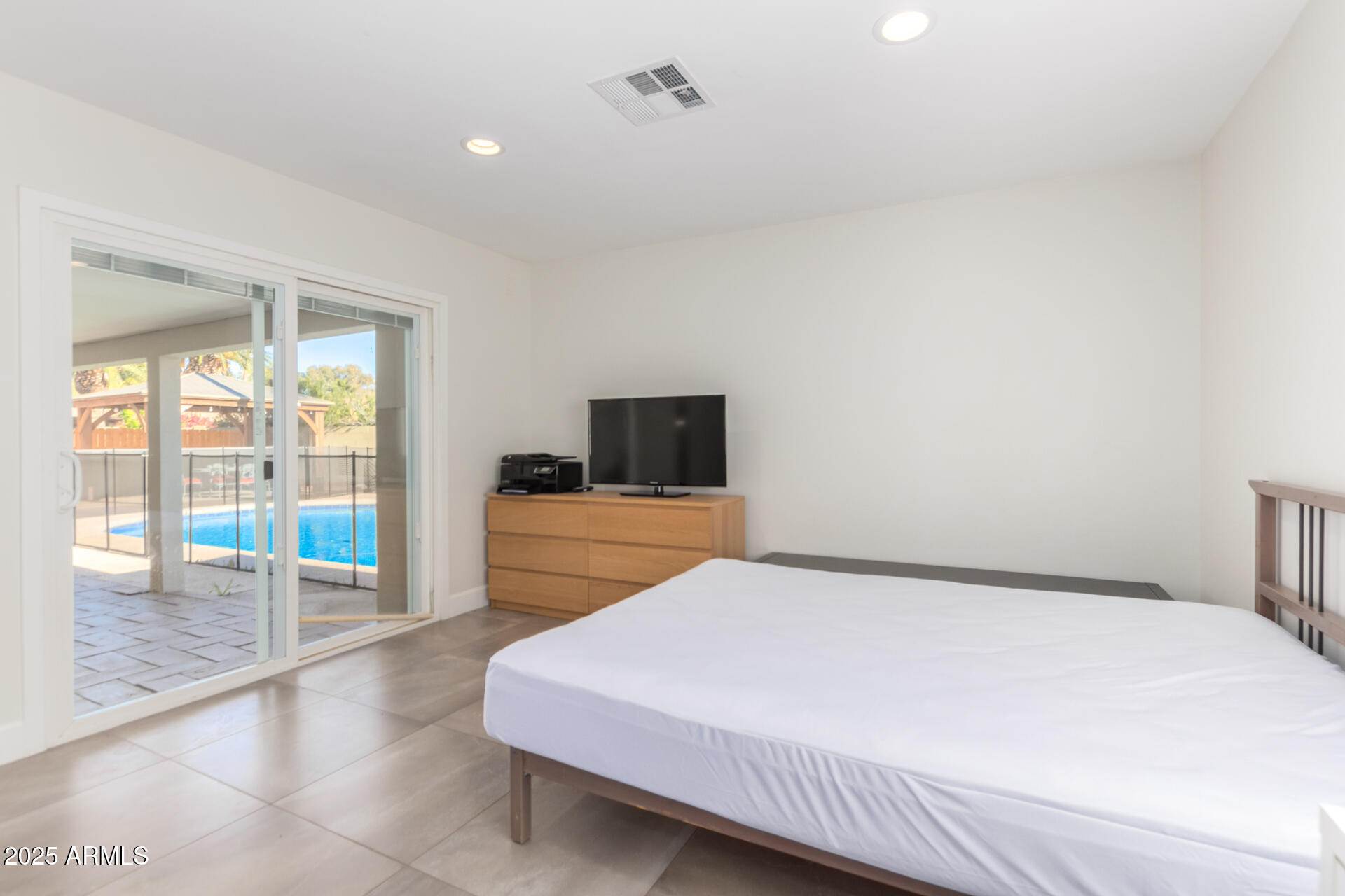 5129 E PRESIDIO Road