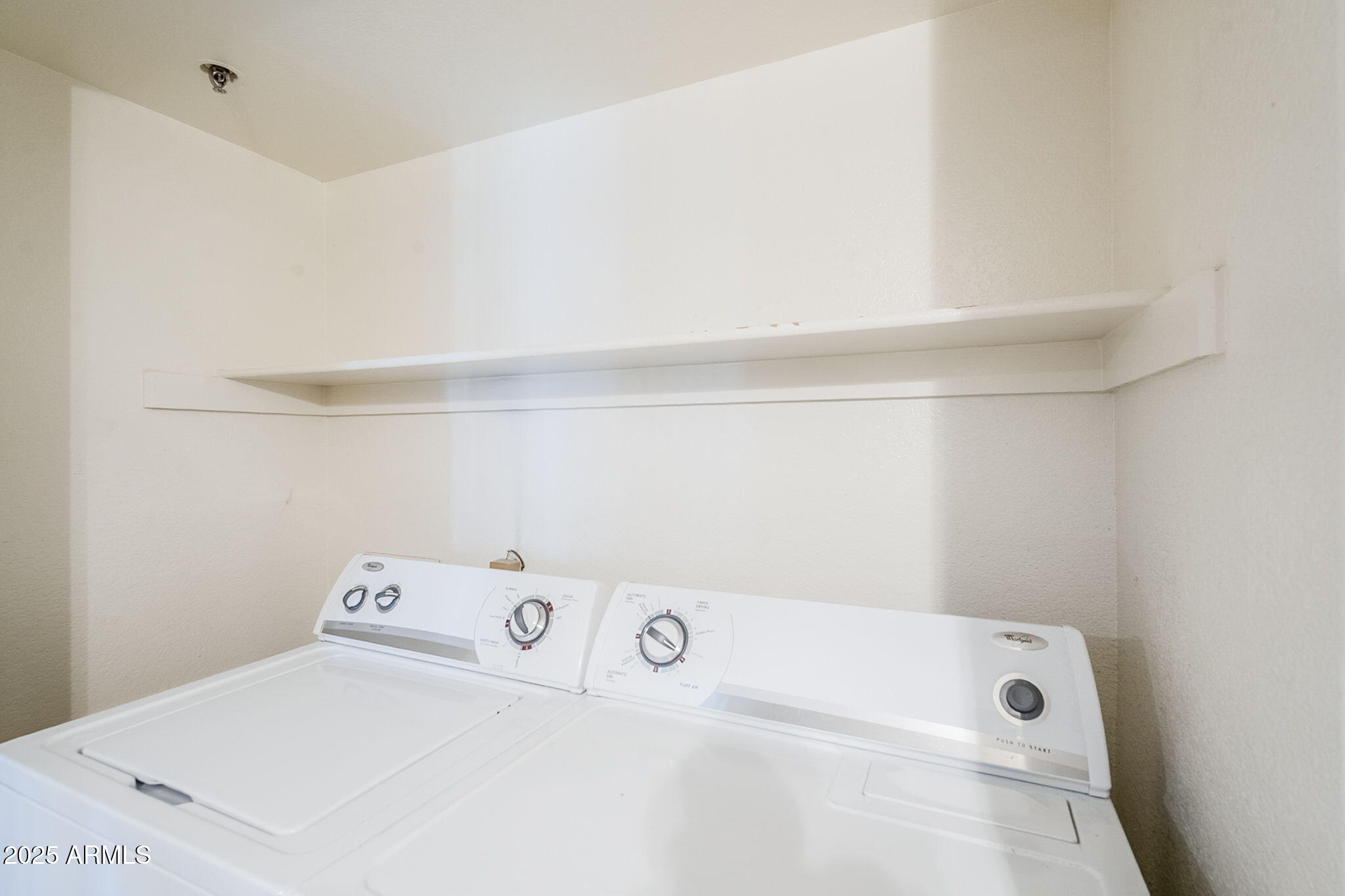 2025 E CAMPBELL Avenue, 143