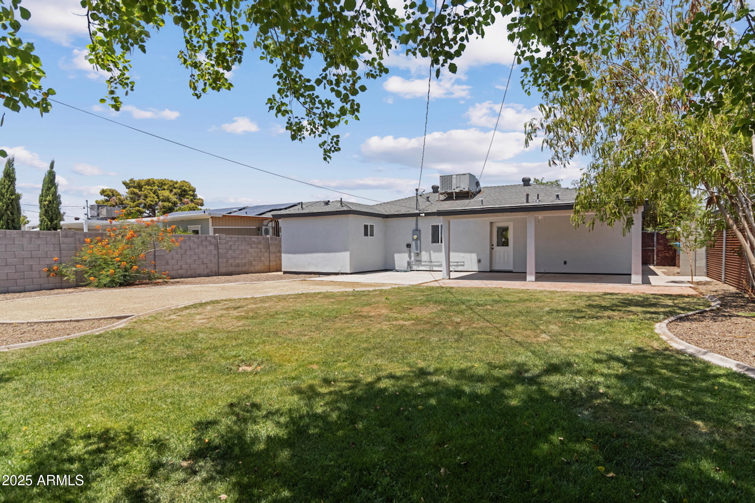 1367 E MITCHELL Drive
