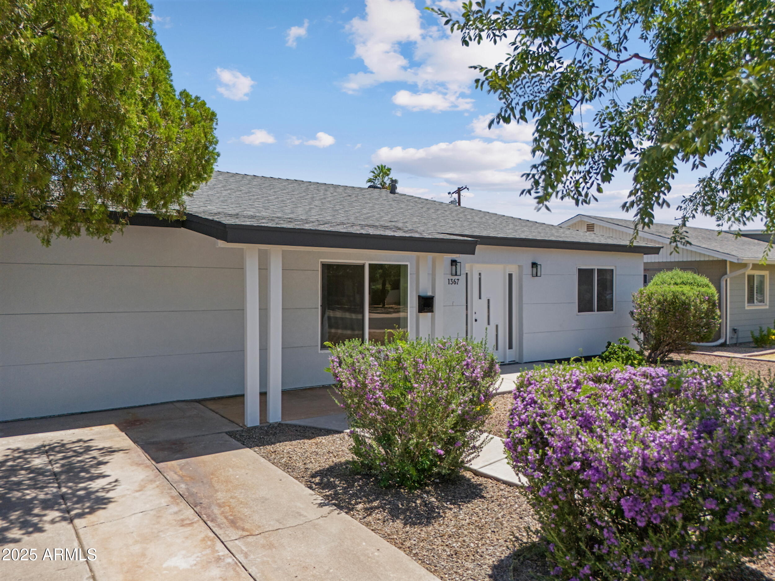 1367 E MITCHELL Drive