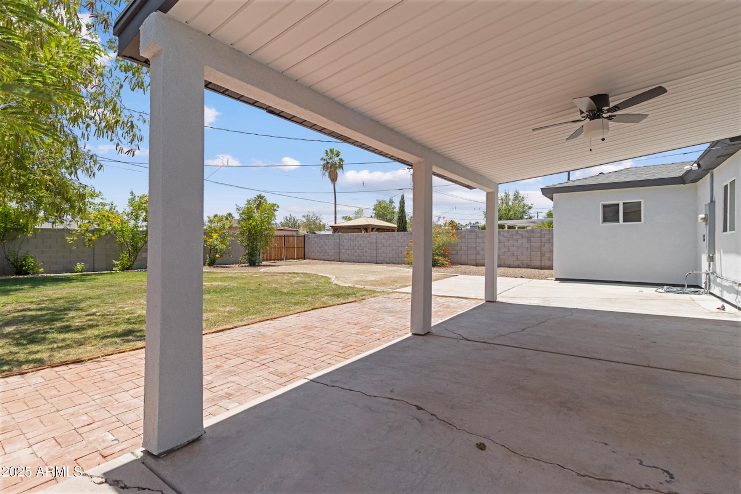 1367 E MITCHELL Drive