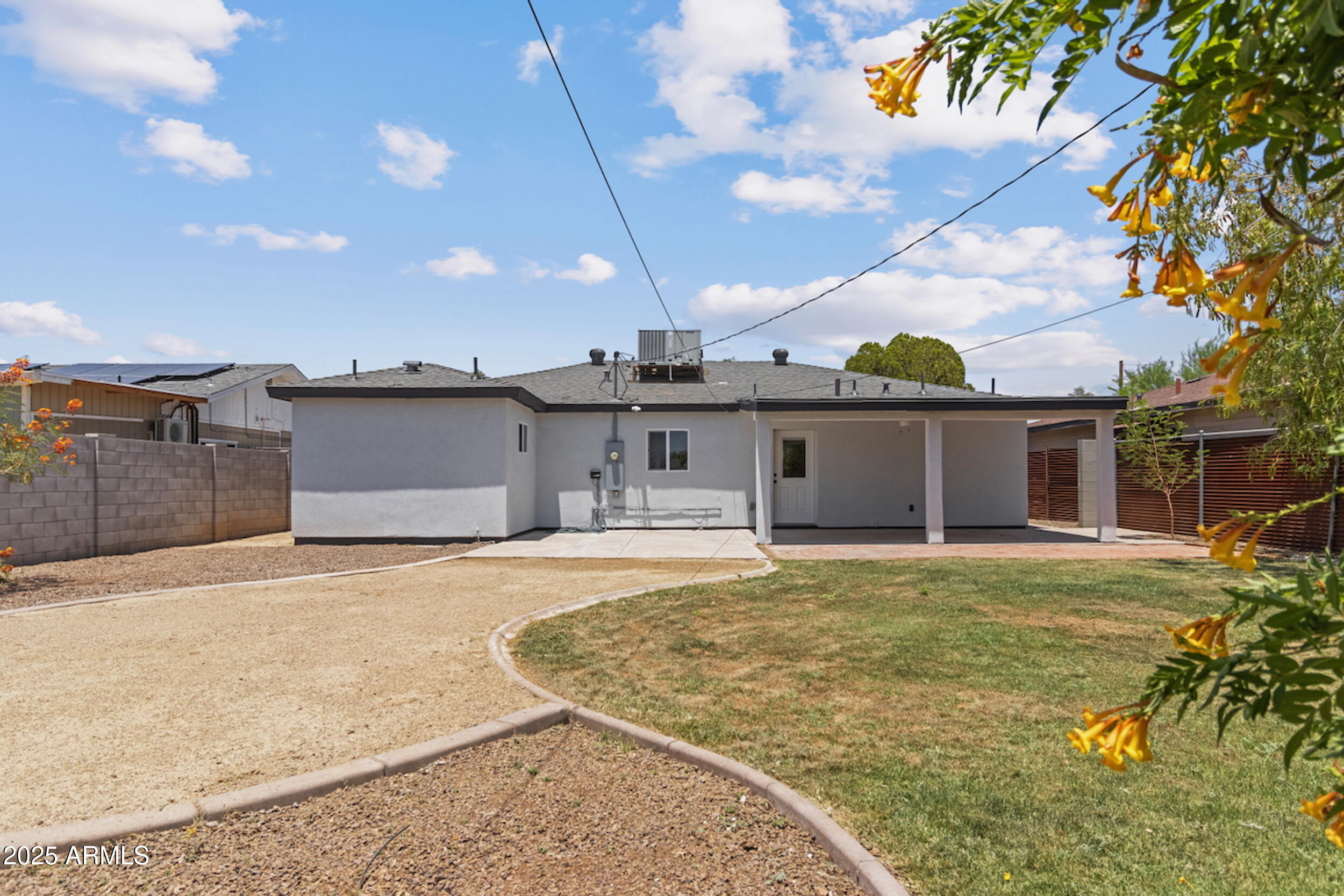1367 E MITCHELL Drive