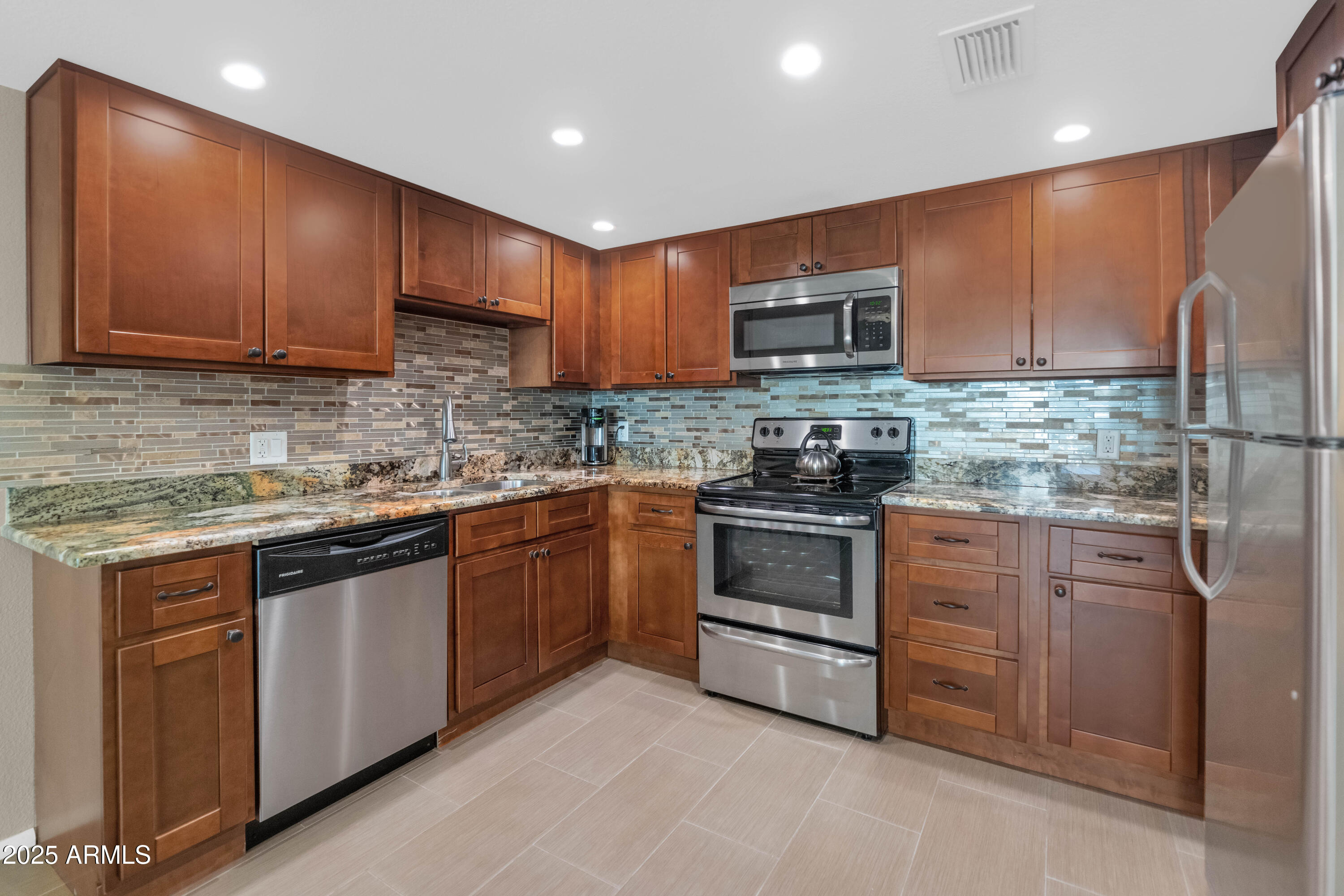 7960 E CAMELBACK Road, 409