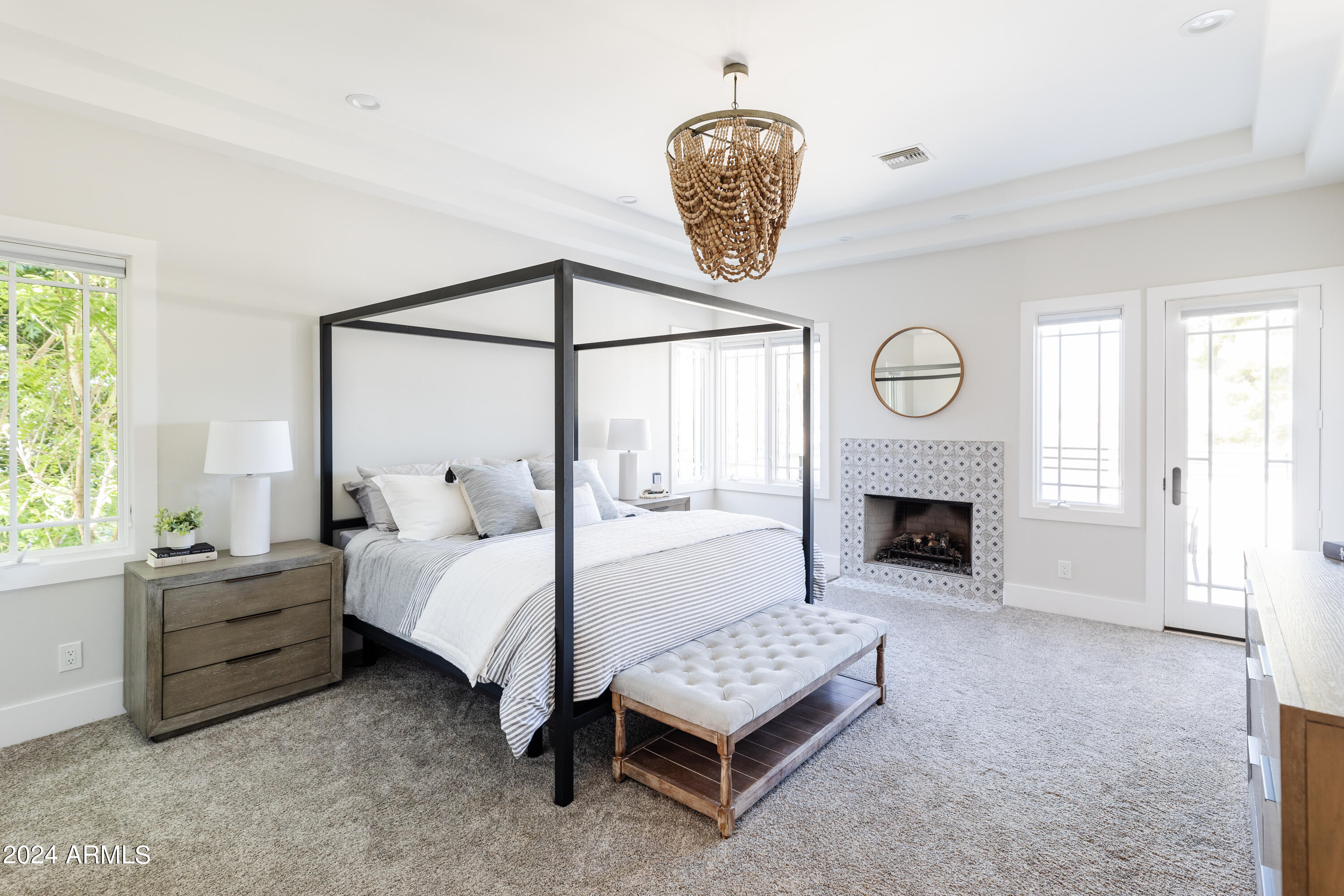 3330 S HORIZON Place