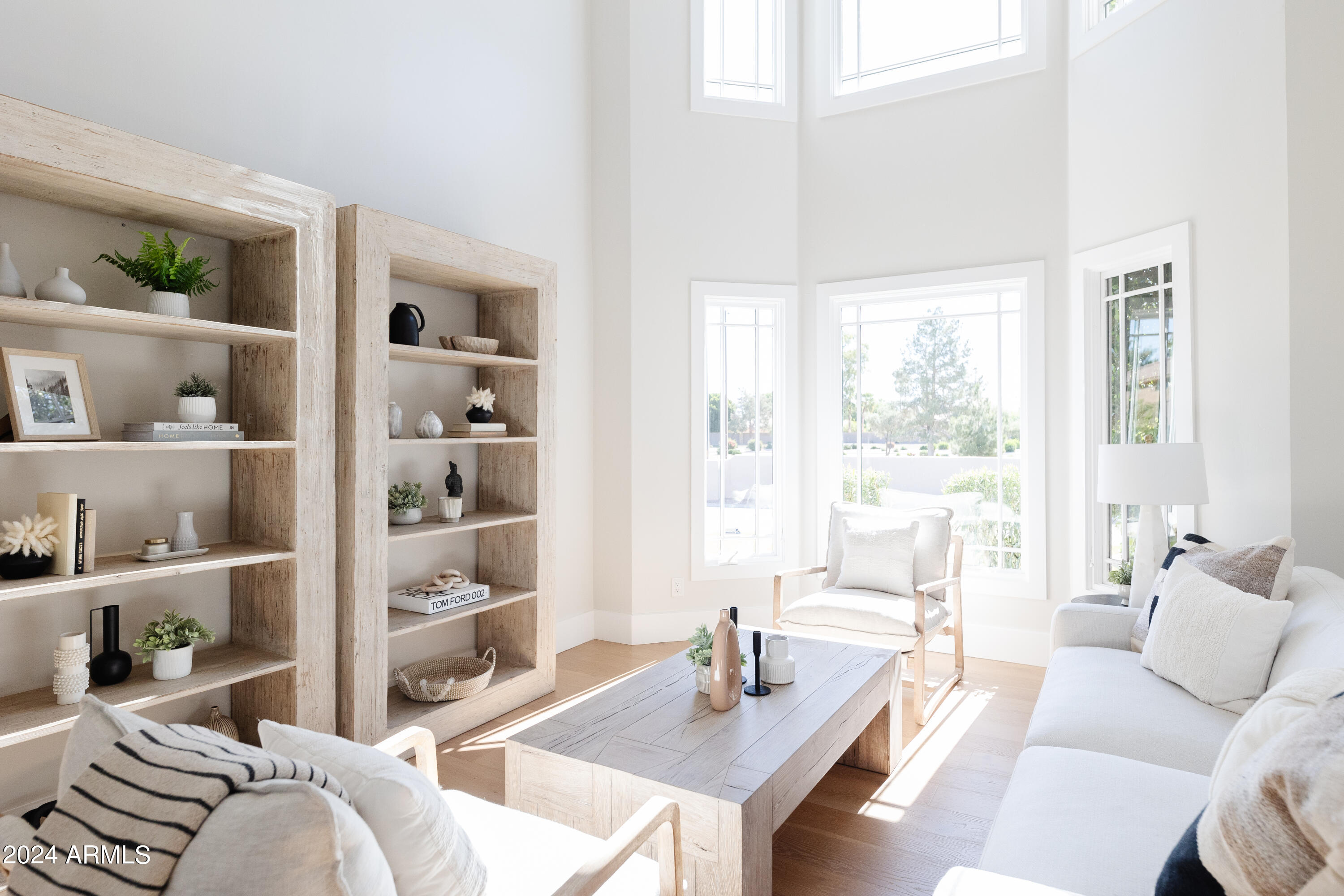 3330 S HORIZON Place