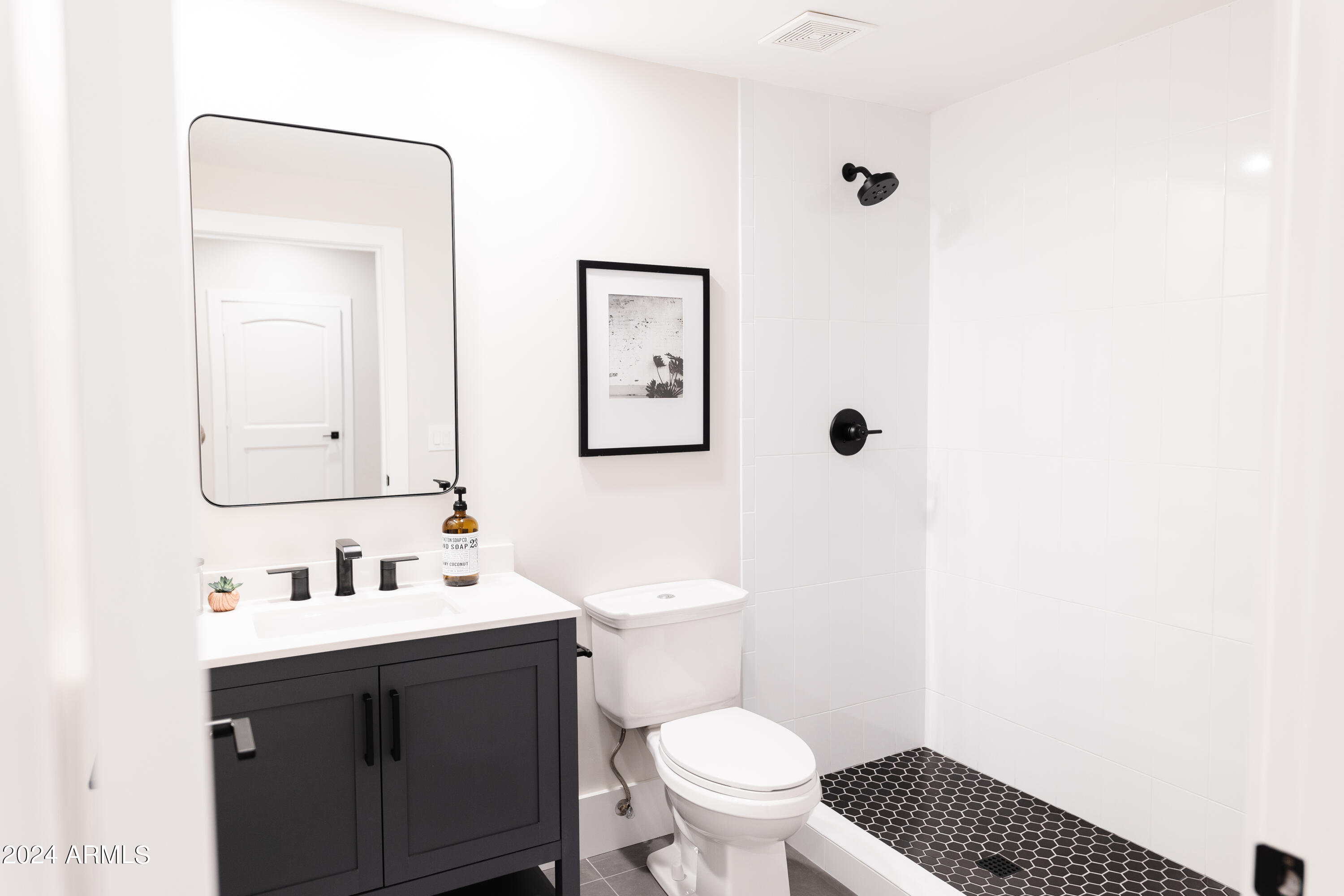 3330 S HORIZON Place