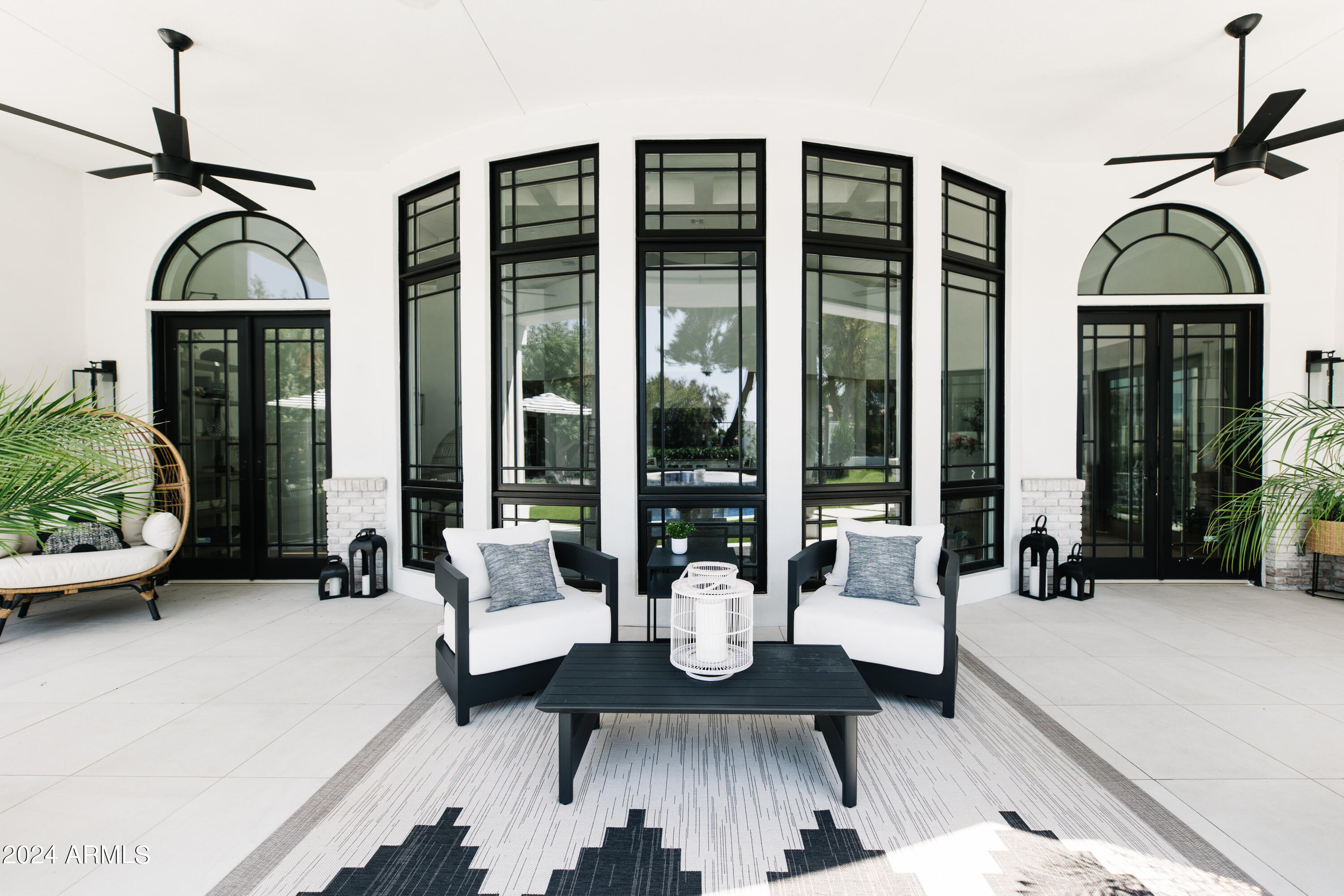 3330 S HORIZON Place