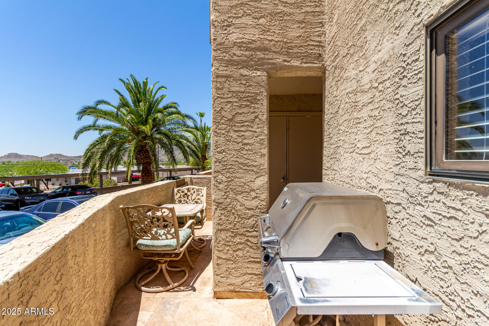 1401 E PUGET Avenue, 10