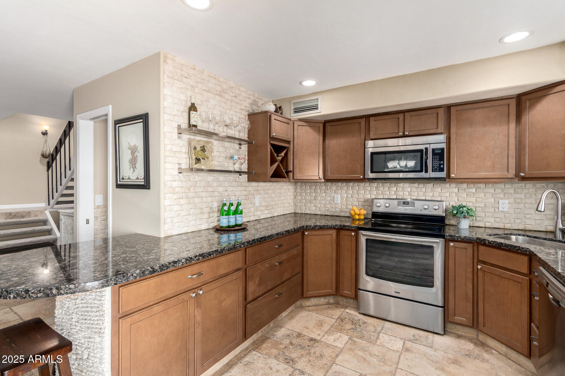 1401 E PUGET Avenue, 10