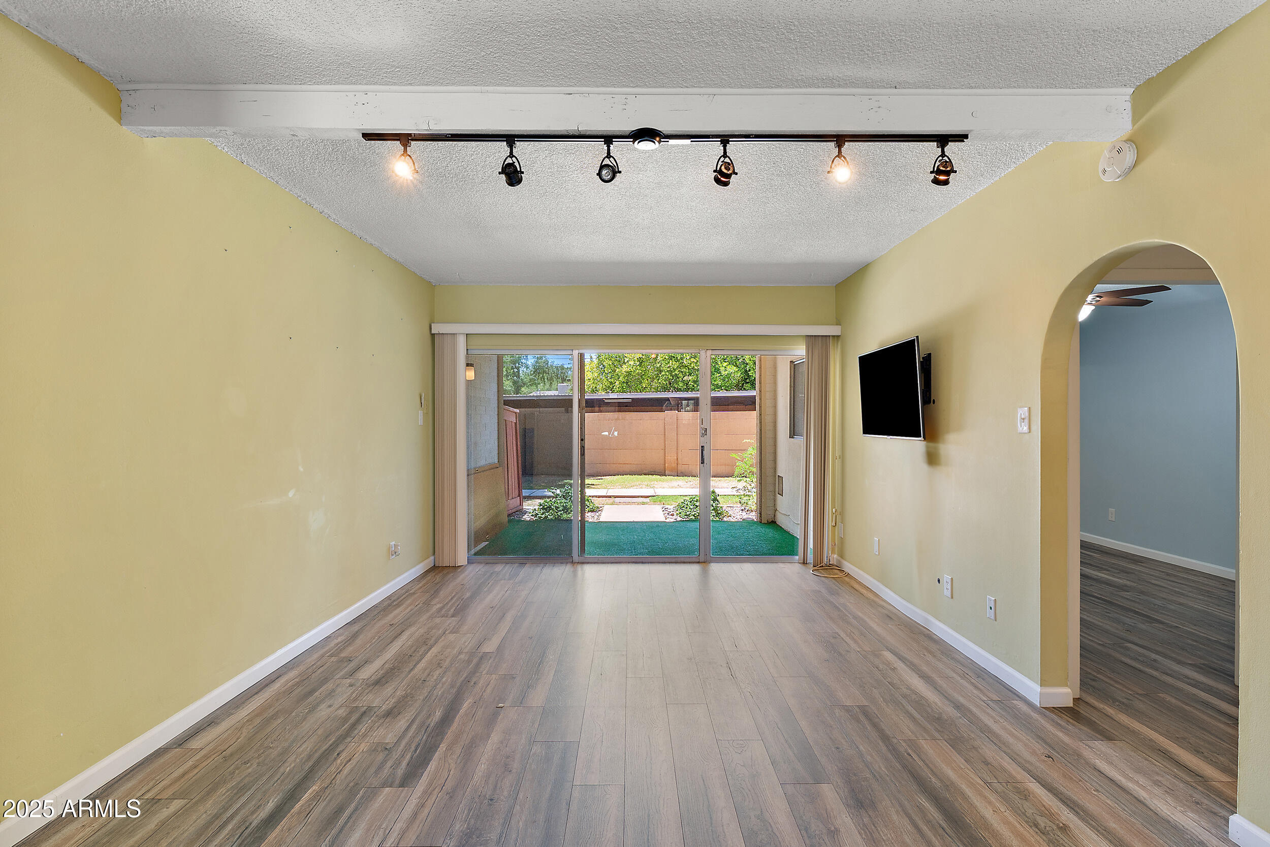 6125 E INDIAN SCHOOL Road, 102