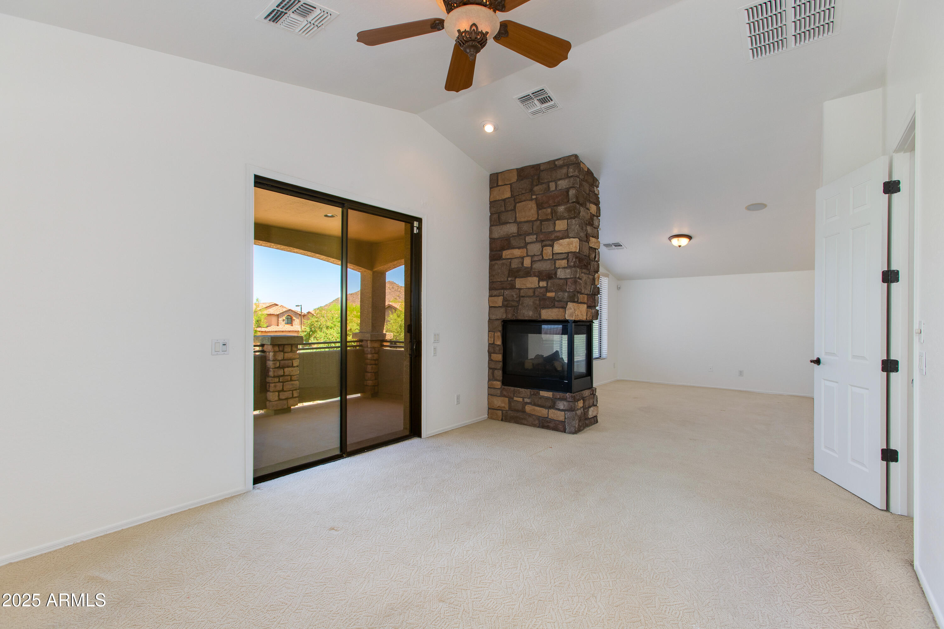 3030 N SARANAC