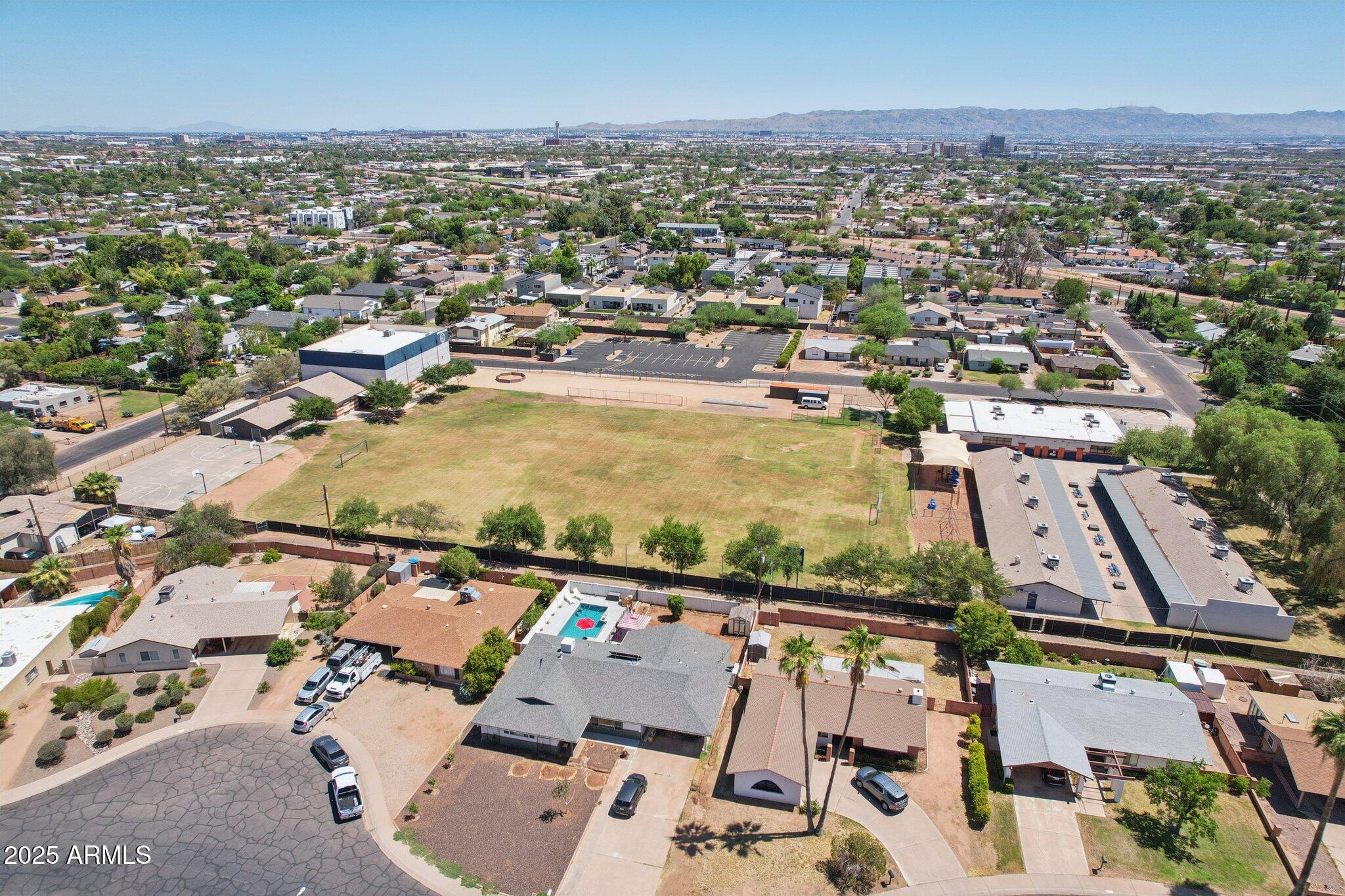 2604 N 27TH Street, 17