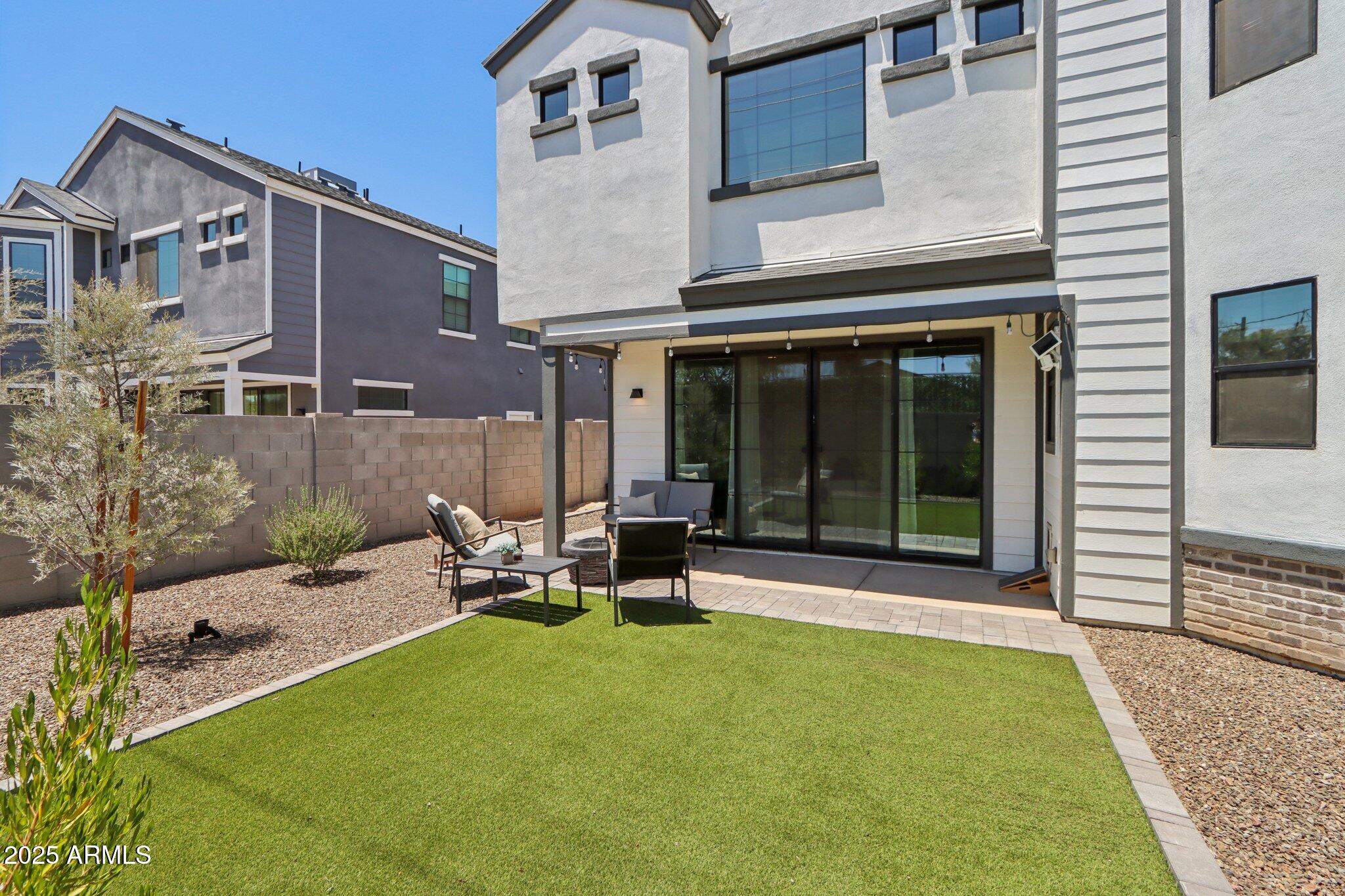 2604 N 27TH Street, 17