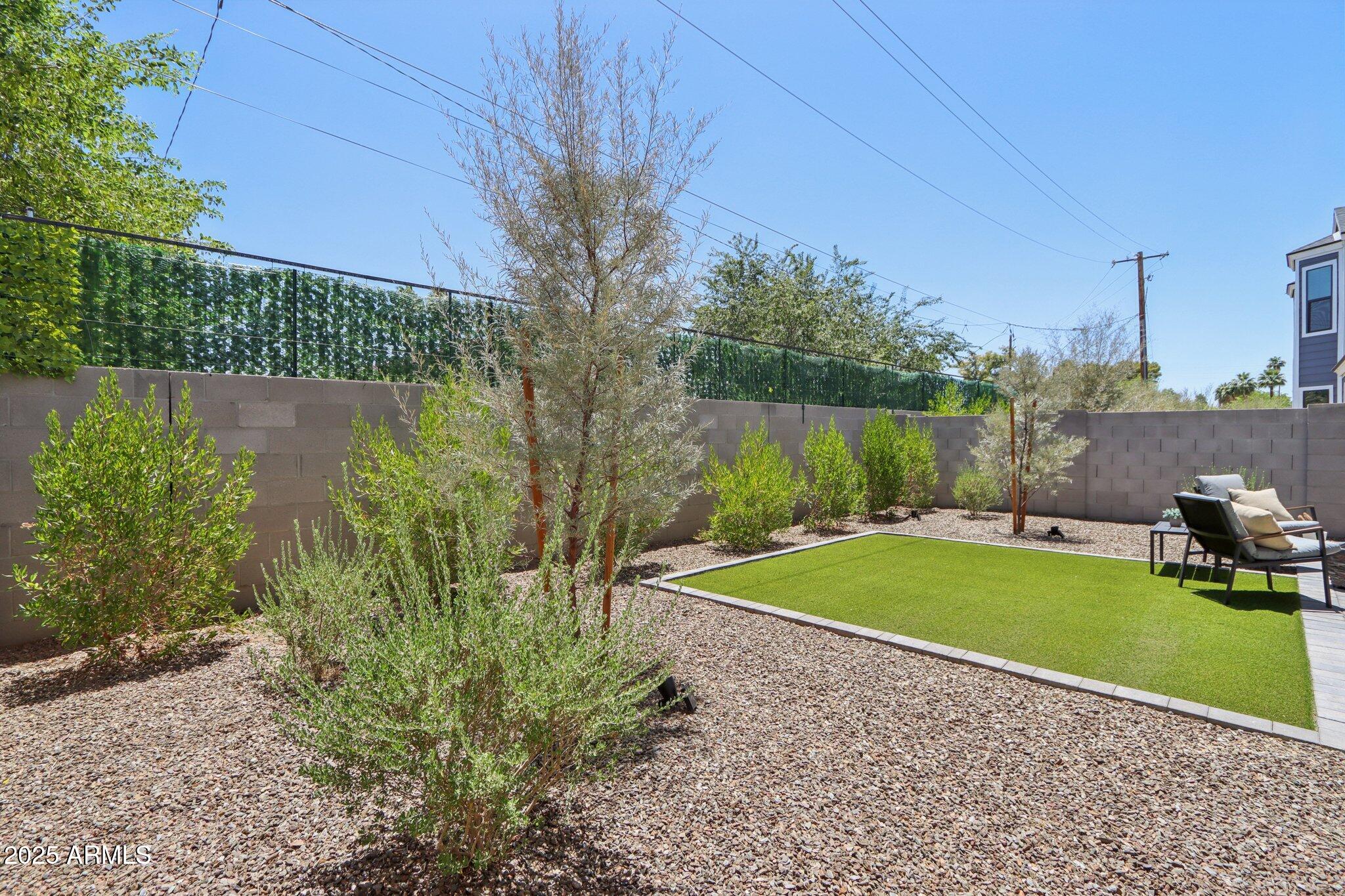 2604 N 27TH Street, 17