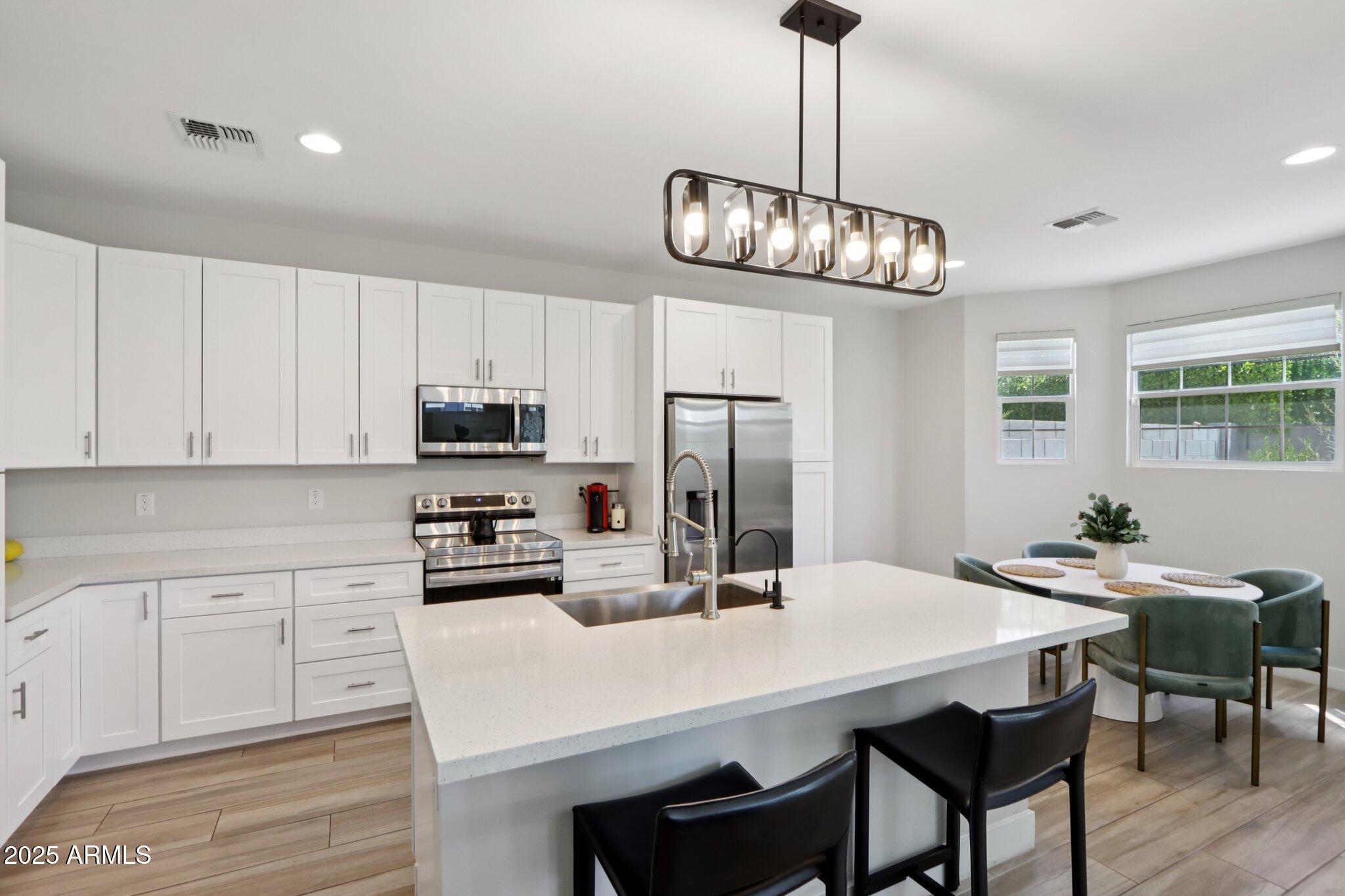 2604 N 27TH Street, 17