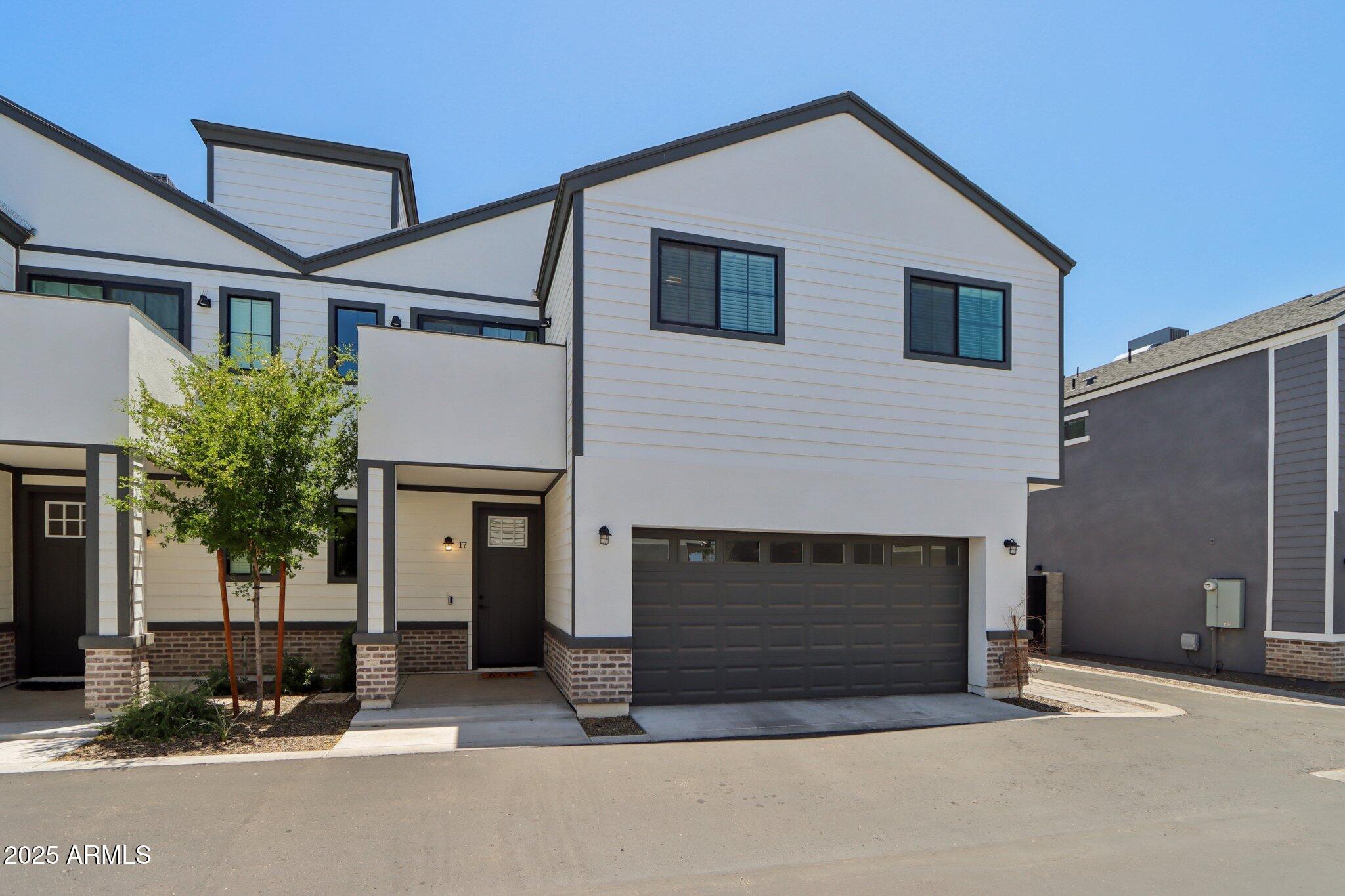 2604 N 27TH Street, 17