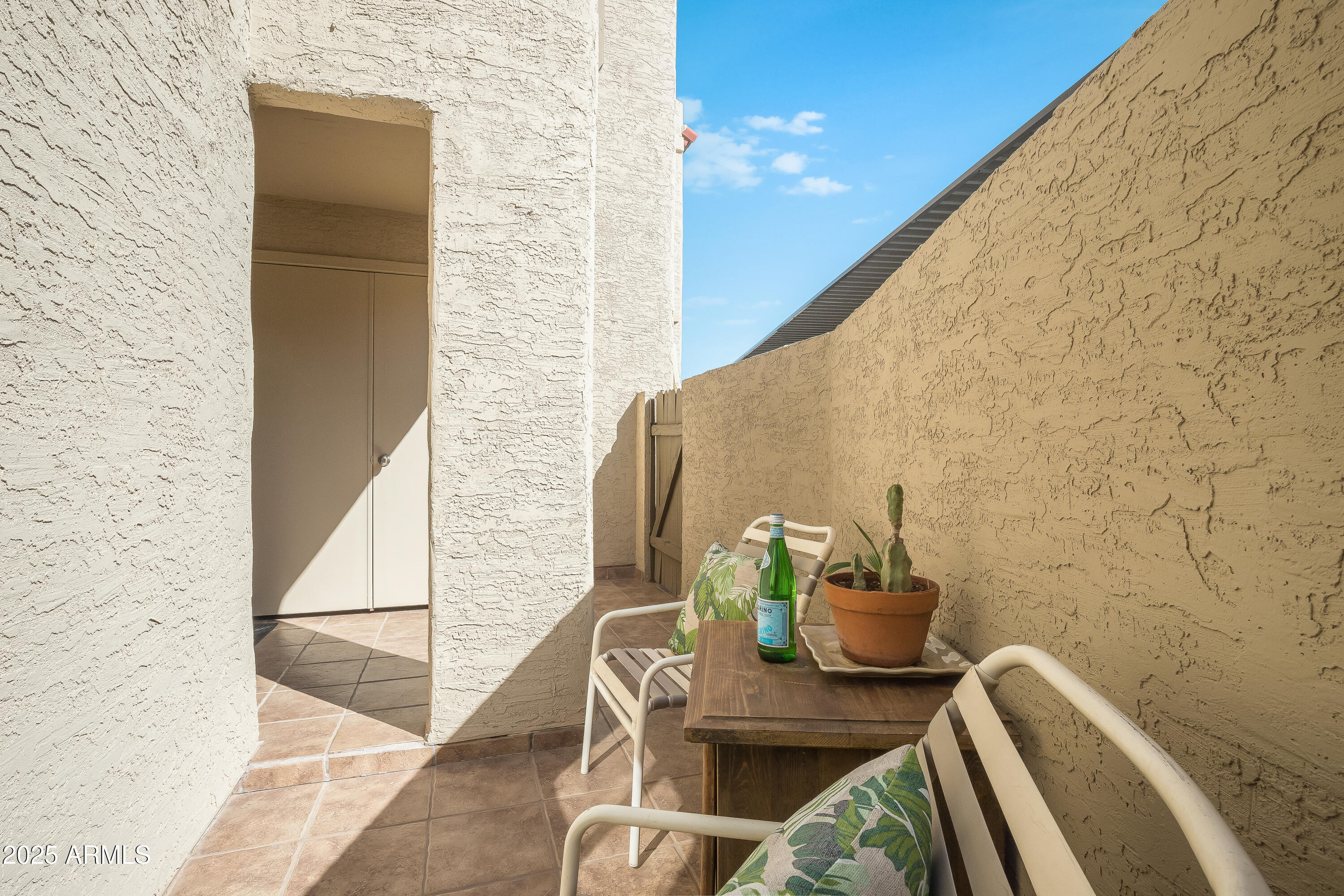 1401 E PUGET Avenue, 24