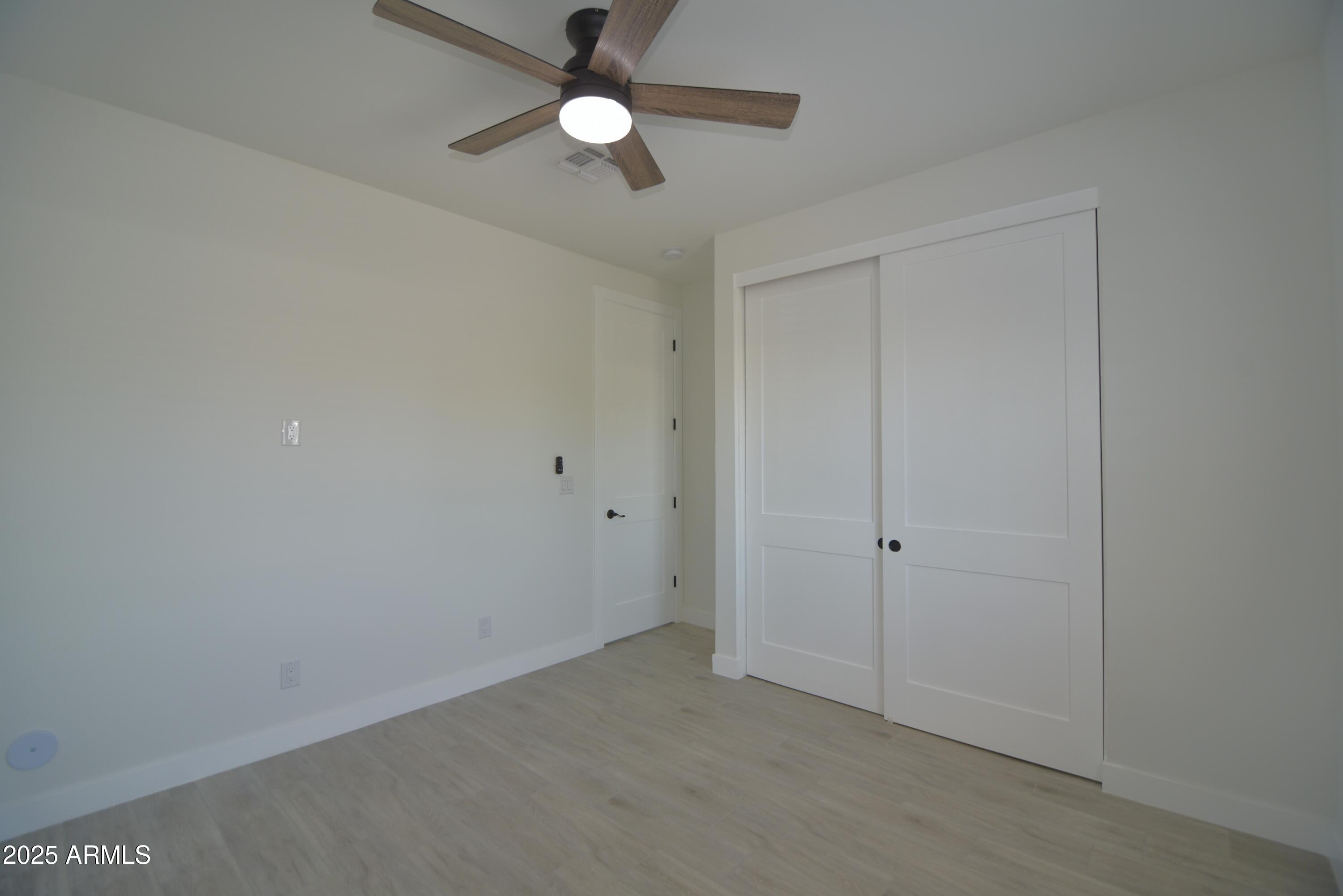 2790 W CHOLLA Street