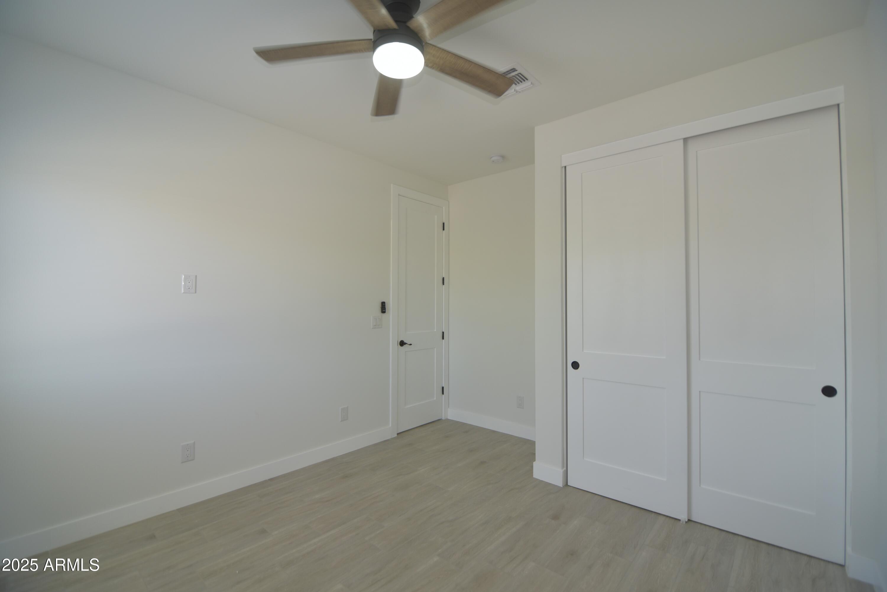 2790 W CHOLLA Street