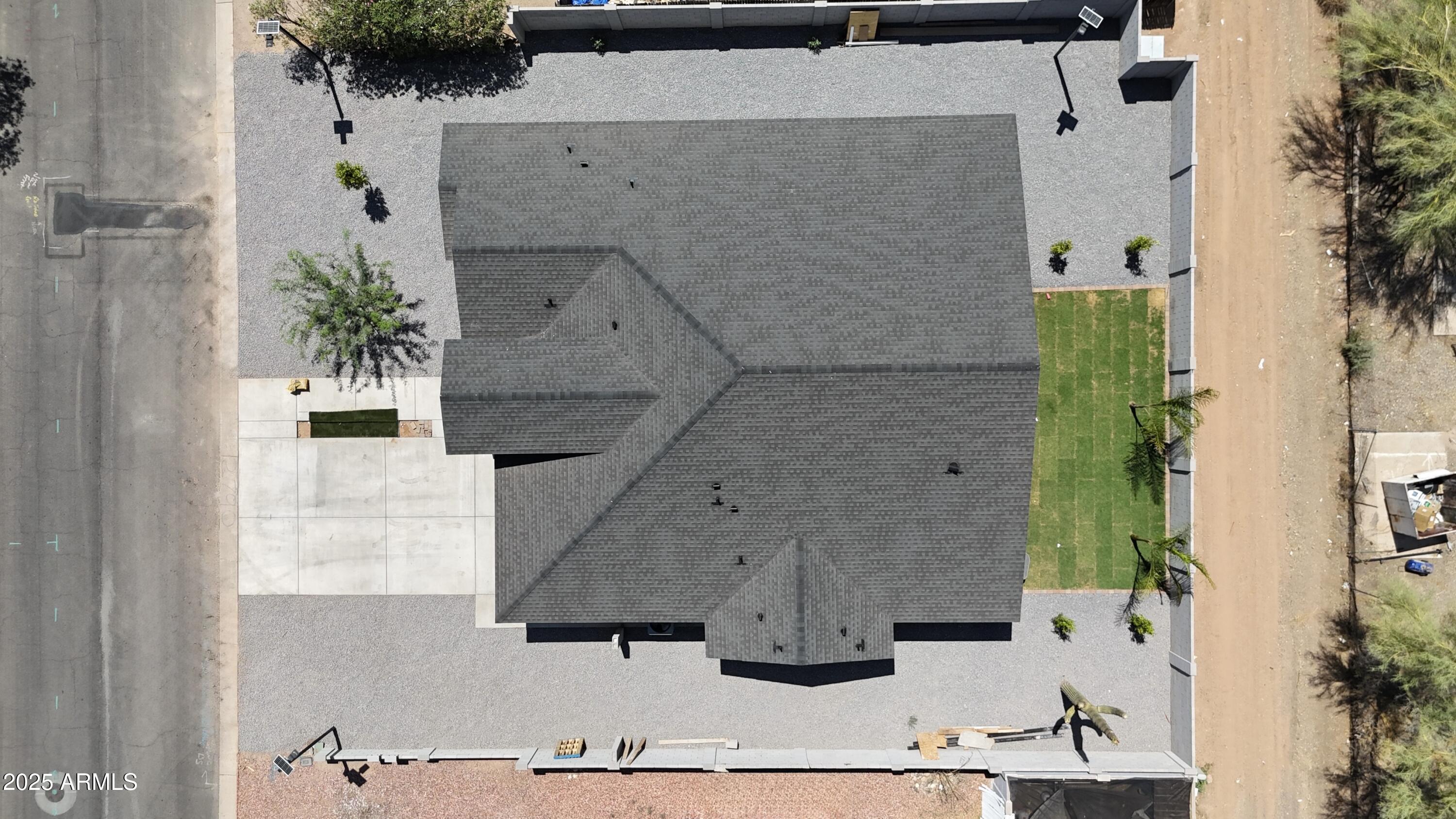 2790 W CHOLLA Street