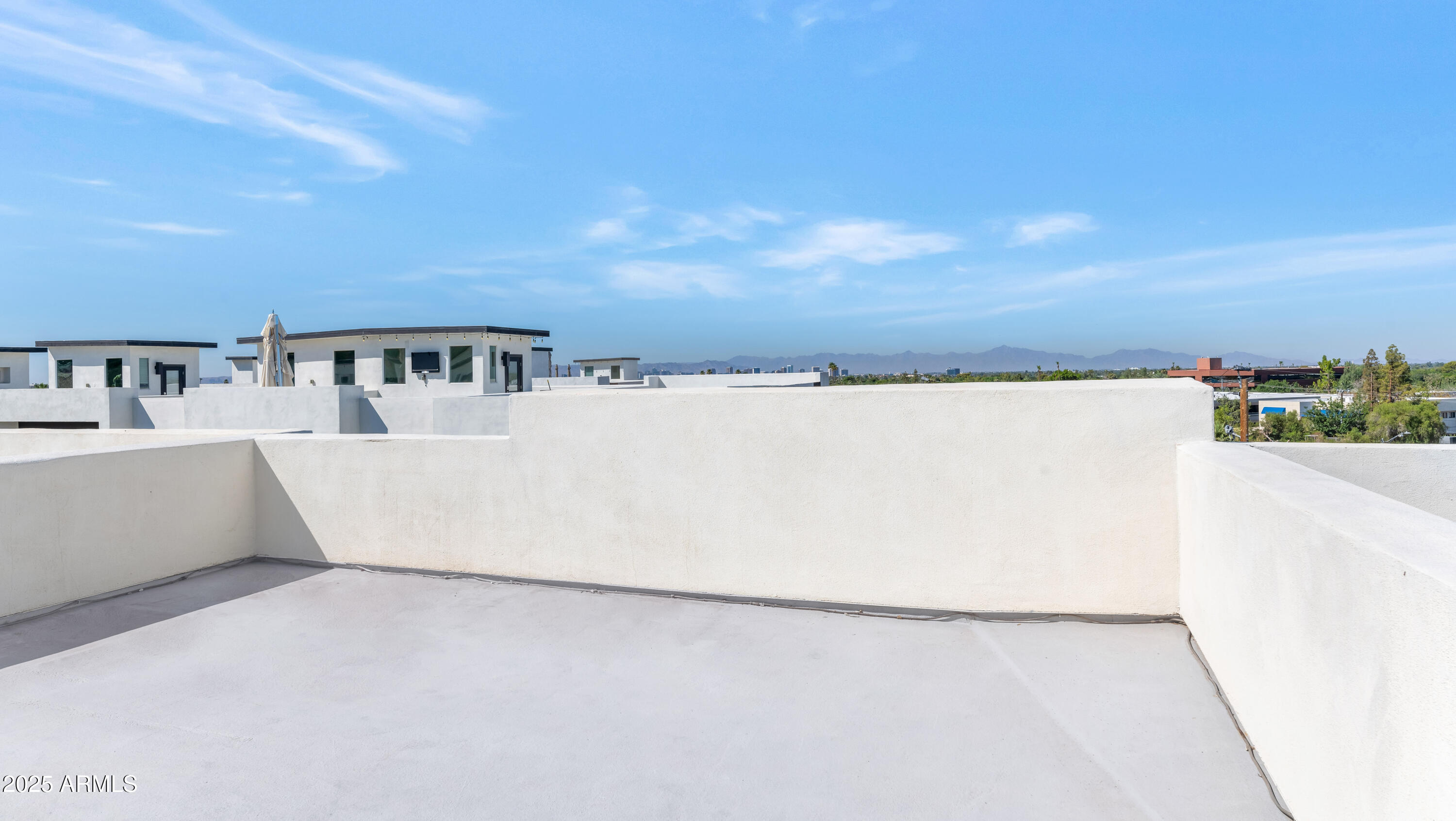 1717 E MORTEN Avenue, 49