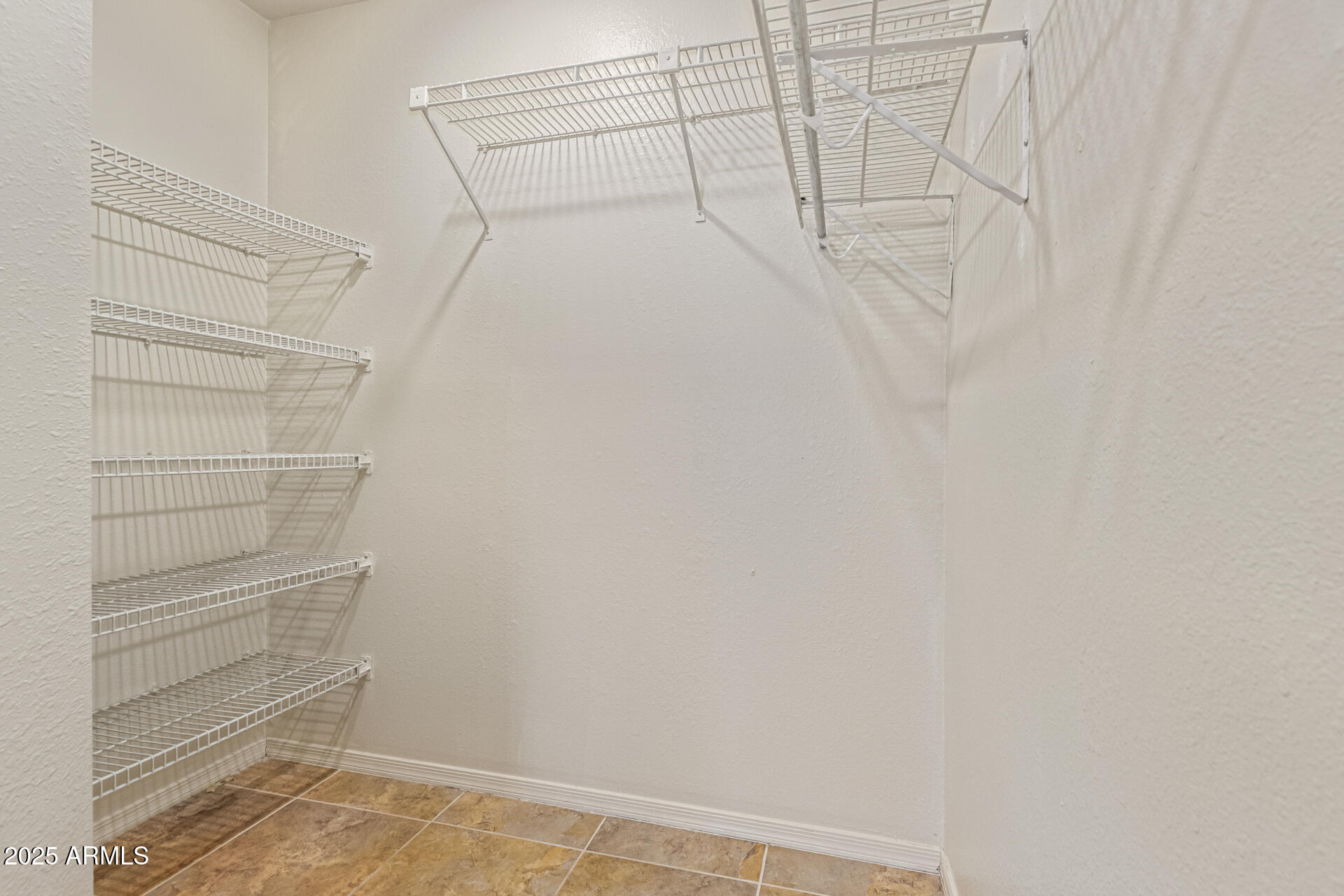 5322 W ORCHID Lane