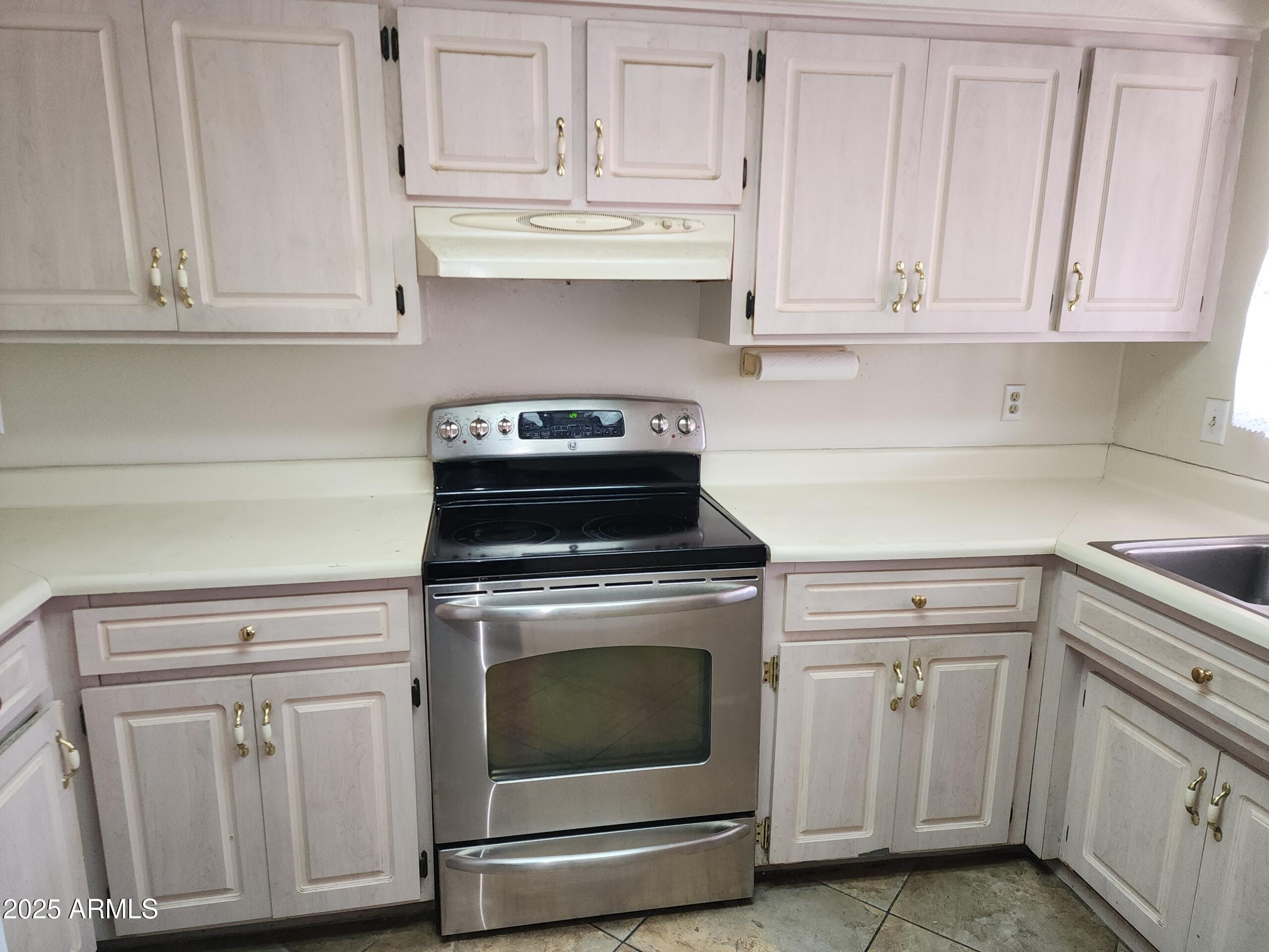 5322 W ORCHID Lane