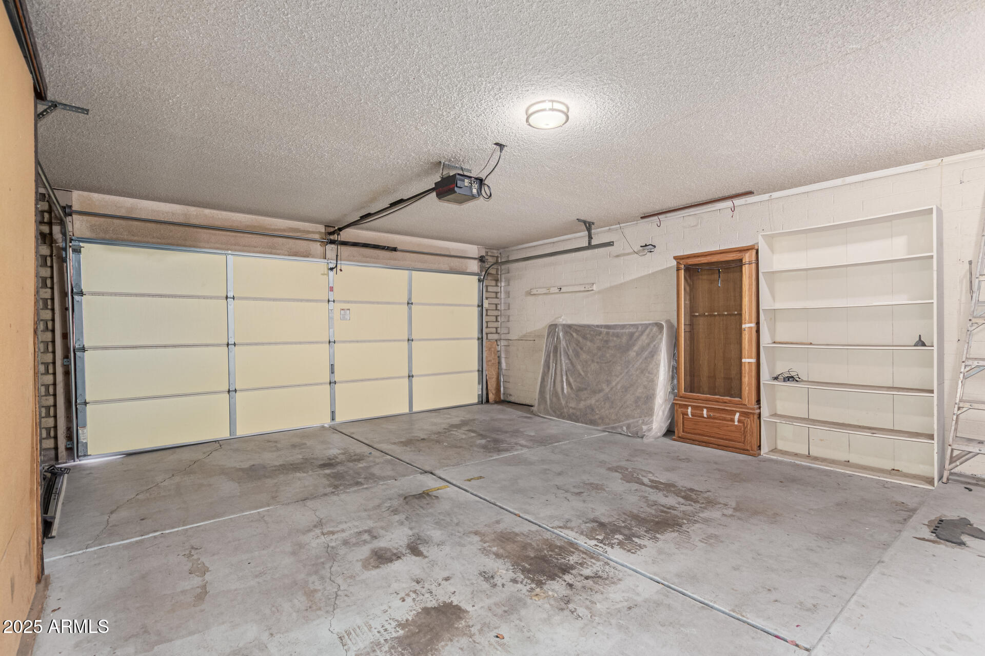 5322 W ORCHID Lane