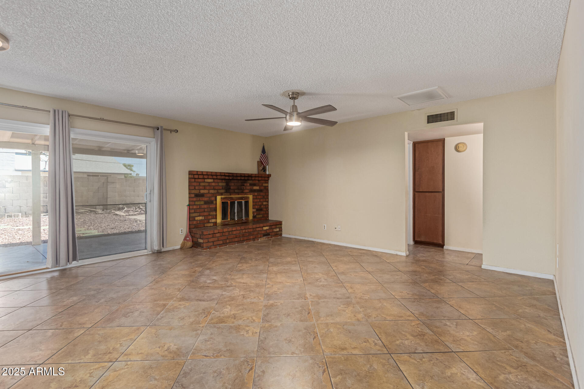 5322 W ORCHID Lane